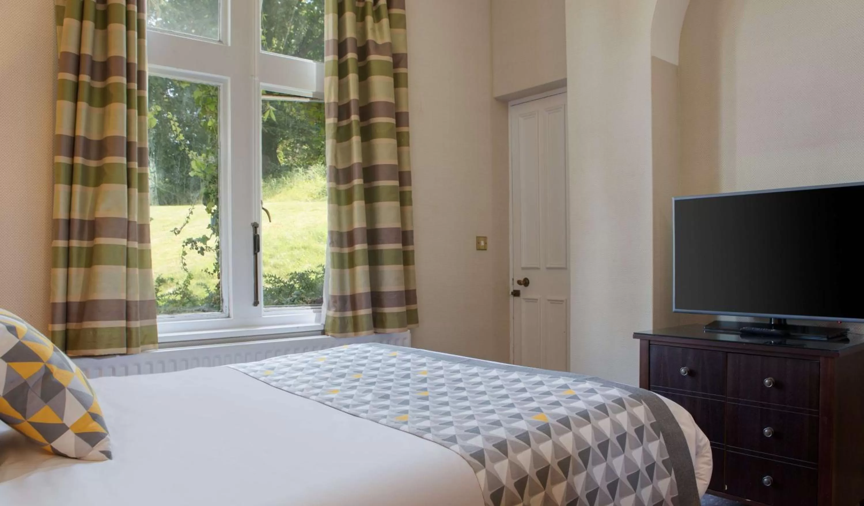 Bedroom, Bed in The Welcombe Golf & Spa Hotel