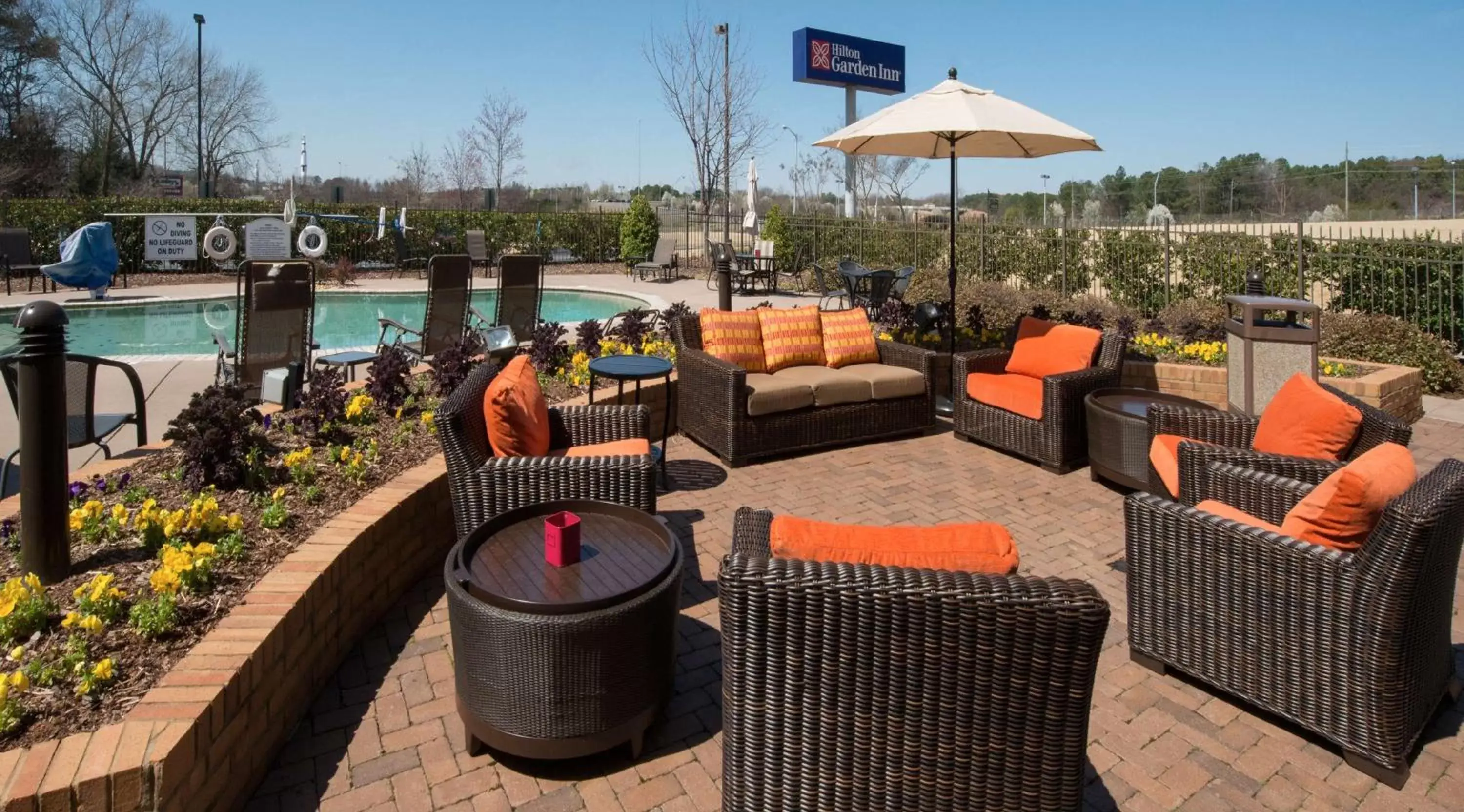 Pool view in Hilton Garden Inn Huntsville/Space Center