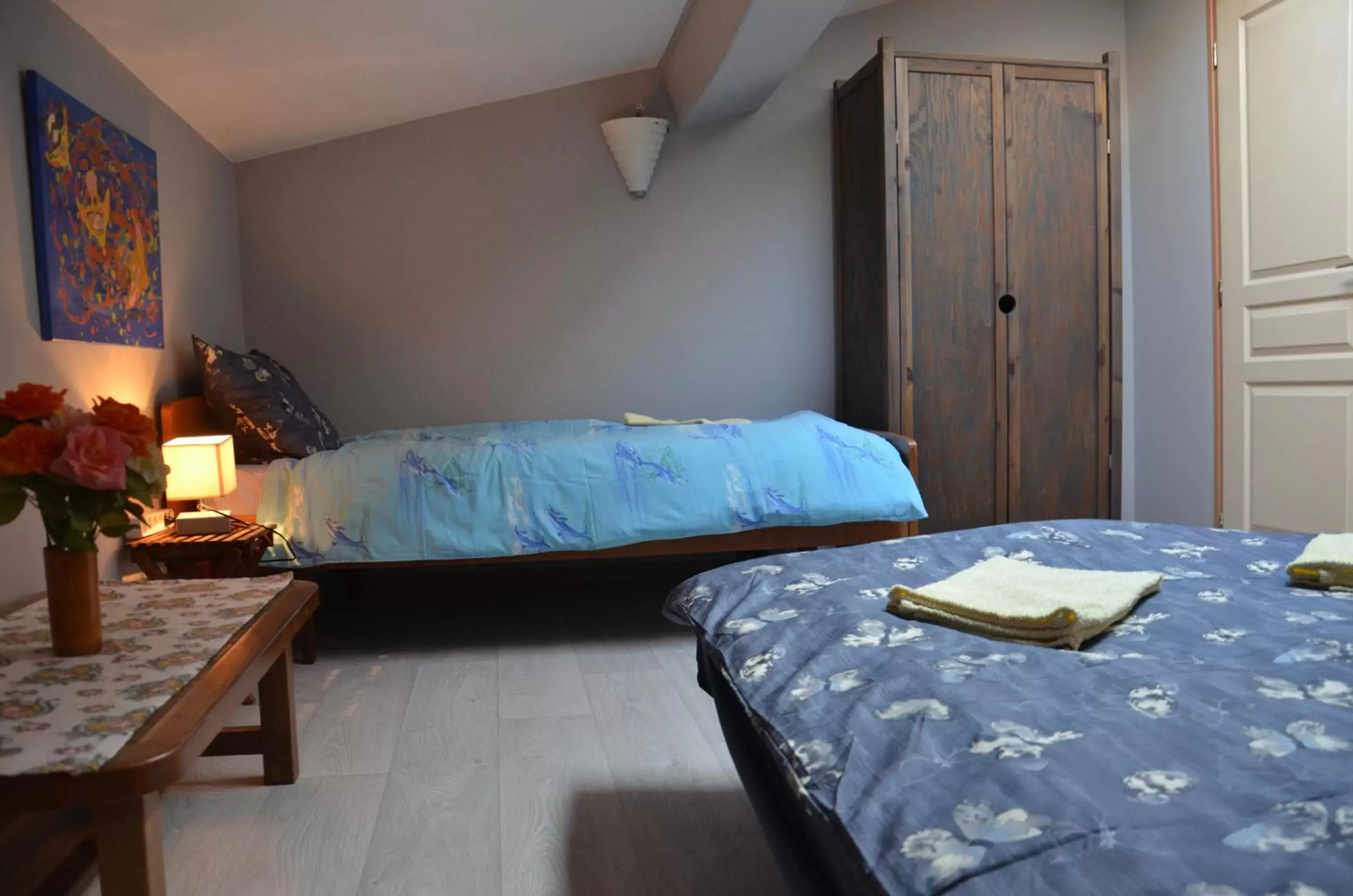 Bedroom, Bed in Studio et colocation - Gîte Les 7 fontaines