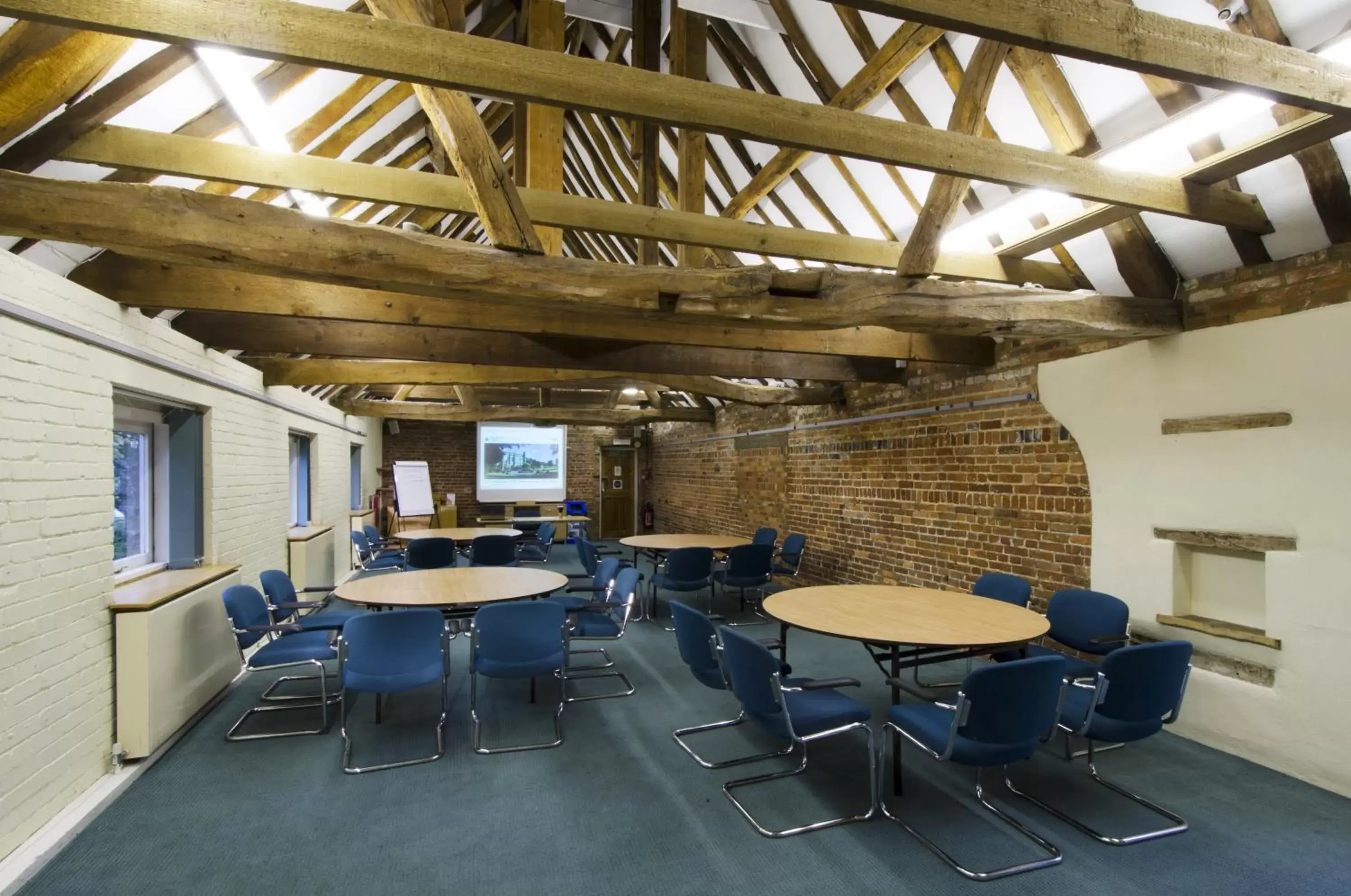 Meeting/conference room, Lounge/Bar in The Coach House at Missenden Abbey