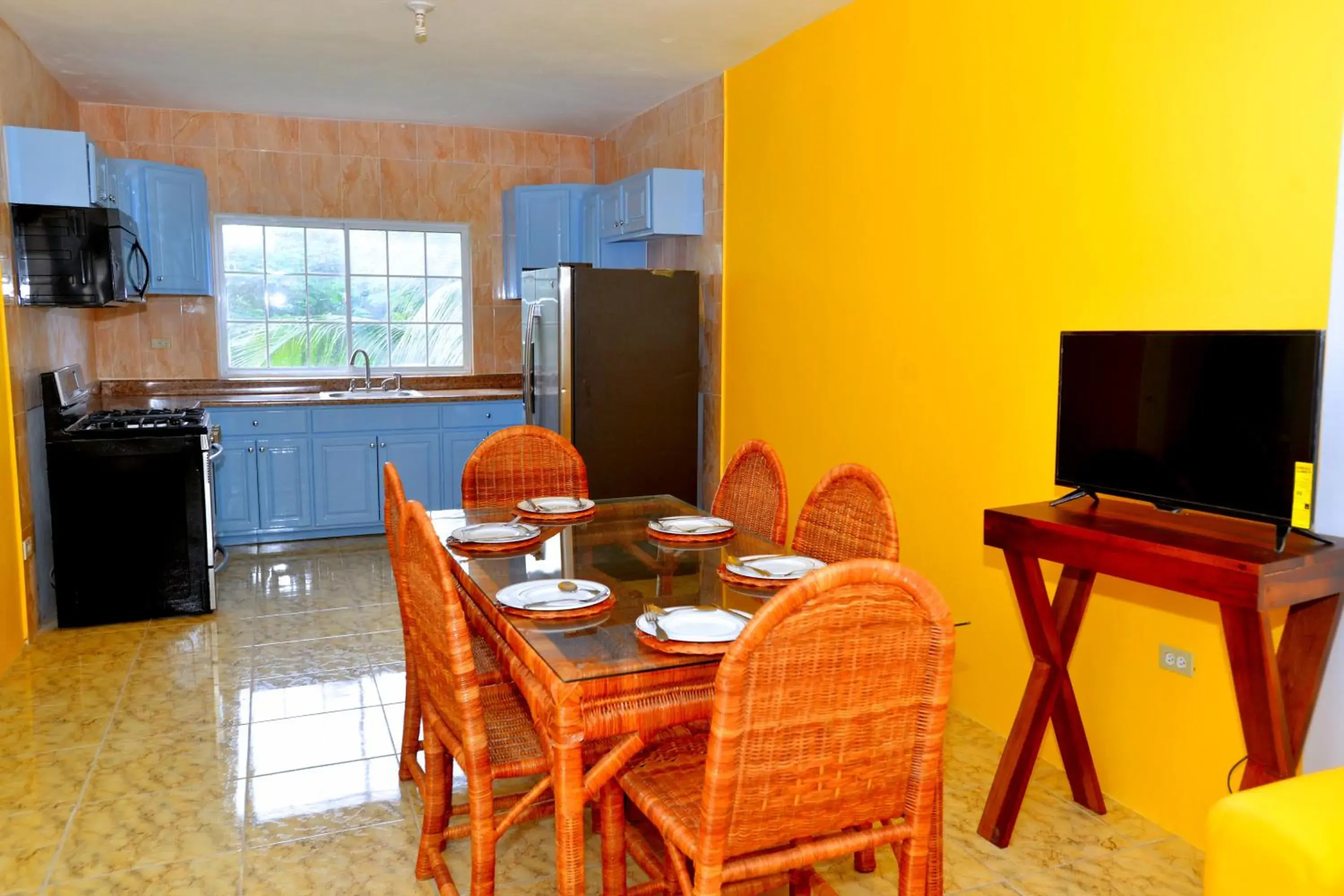 Dining Area in Takuma Boutque Hotel Hotel Rooms & Suites