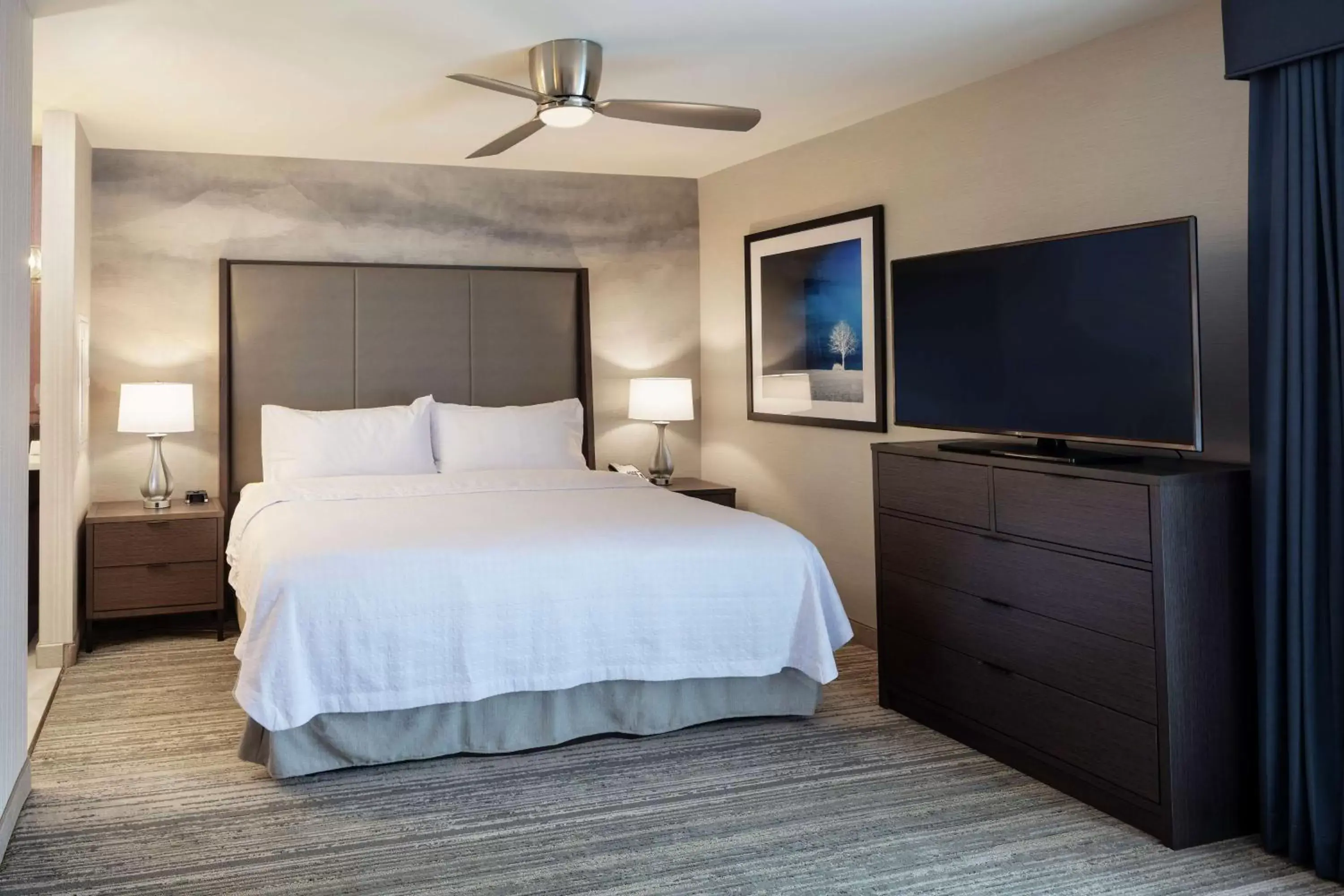 Bedroom, Bed in Homewood Suites by Hilton Needham Boston