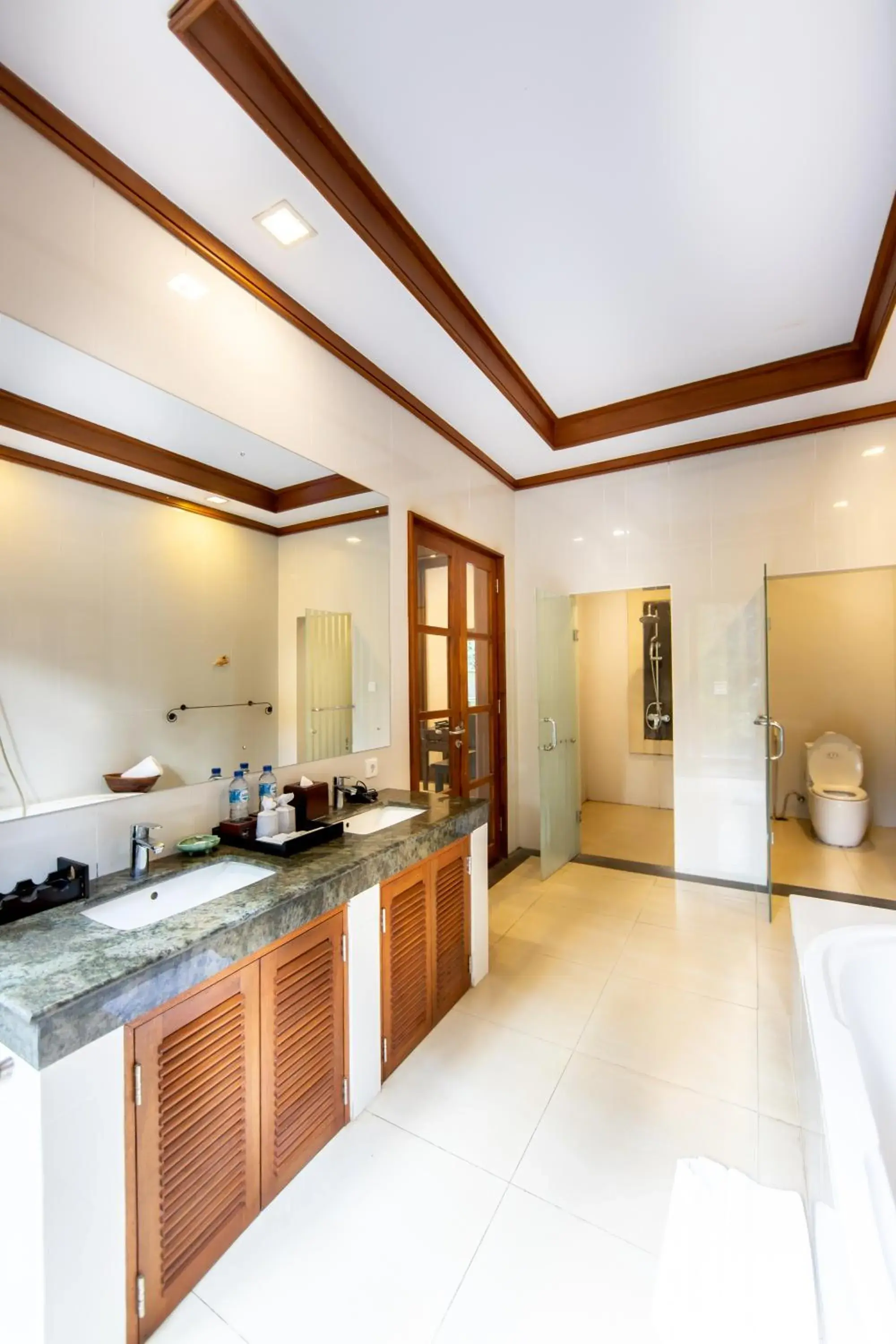 Bathroom, Kitchen/Kitchenette in The Payogan Villa Resort and Spa