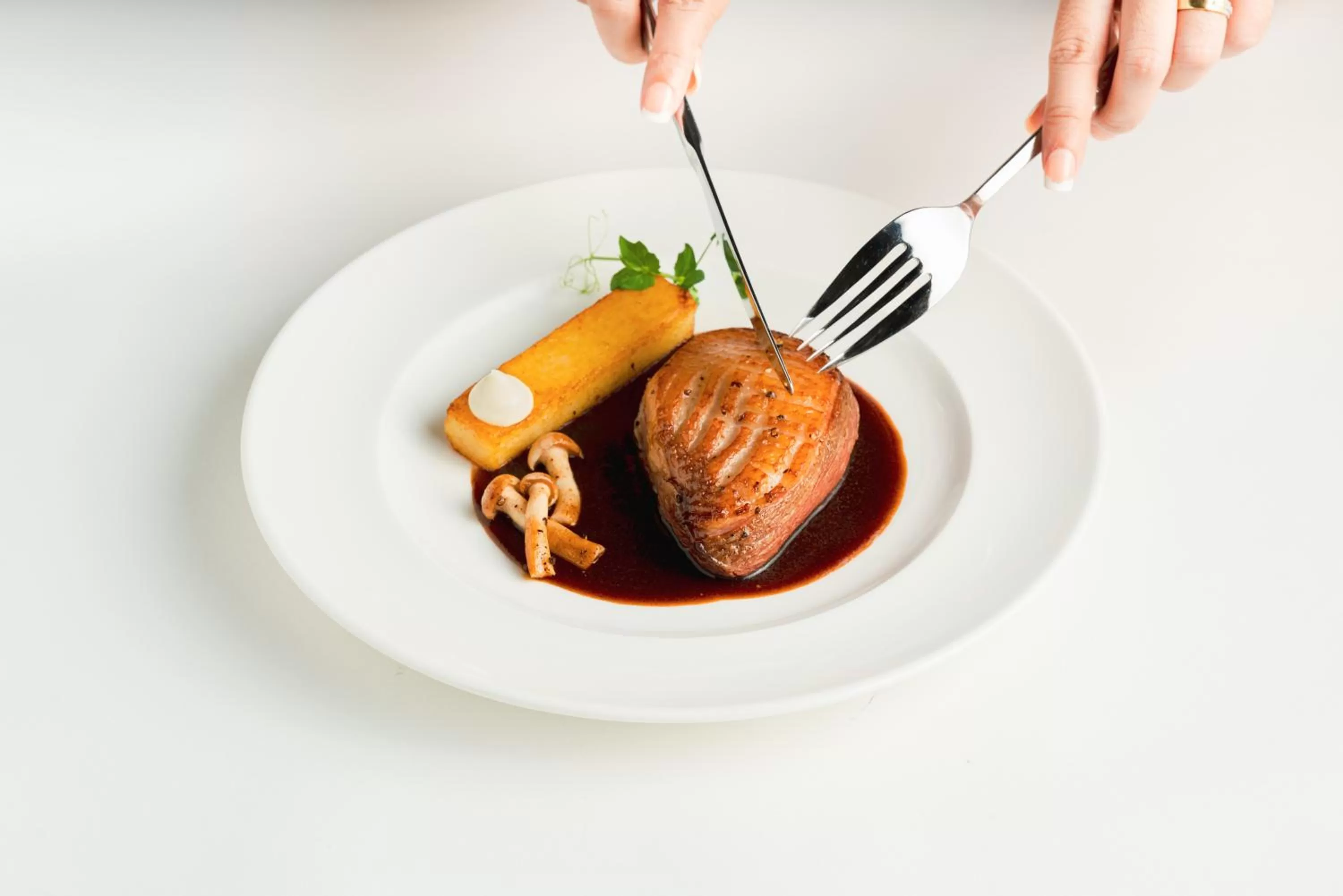 Restaurant/places to eat in ibis Deira Creekside Dubai