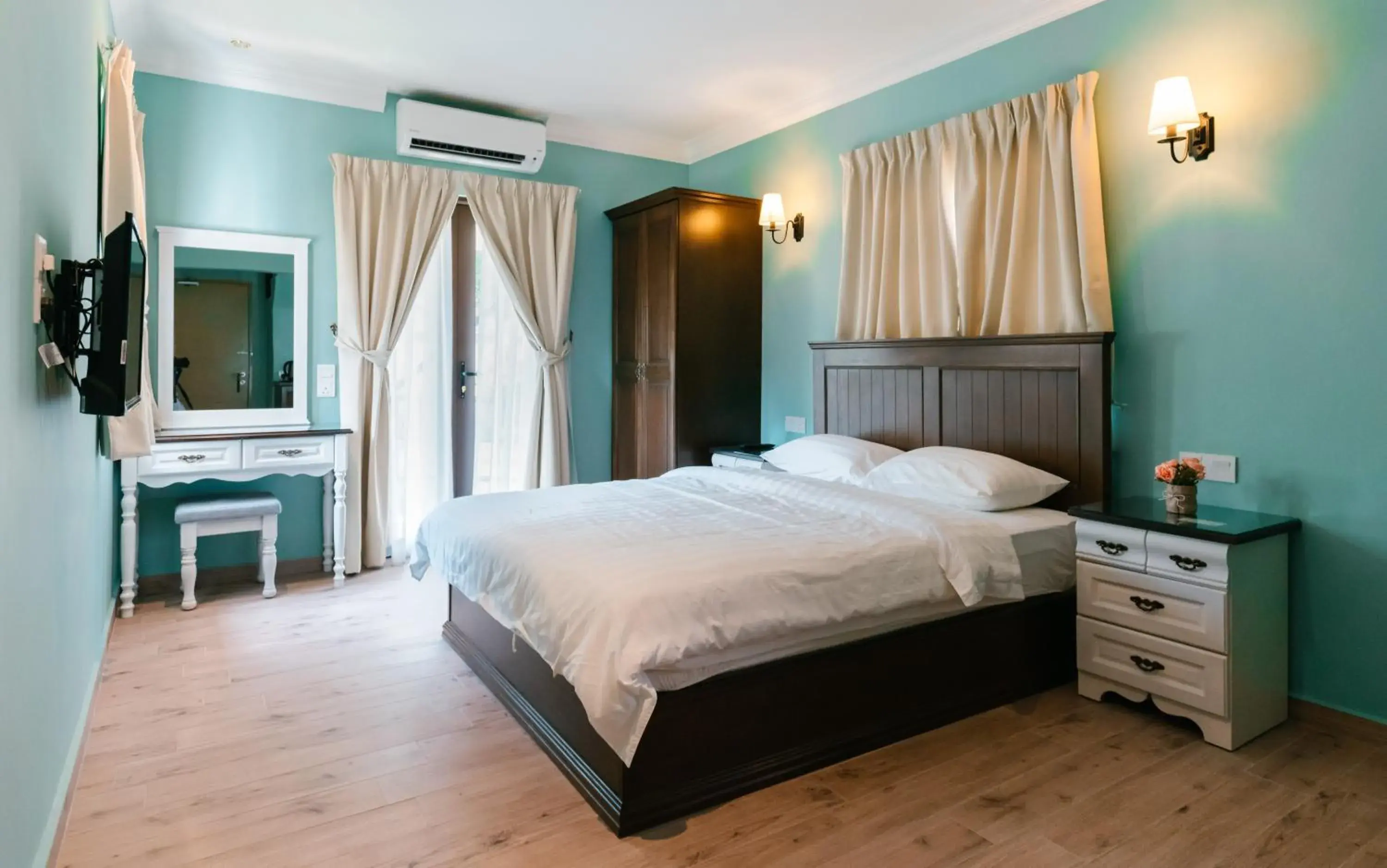 Bed in The Tudor Bed in The Tudor