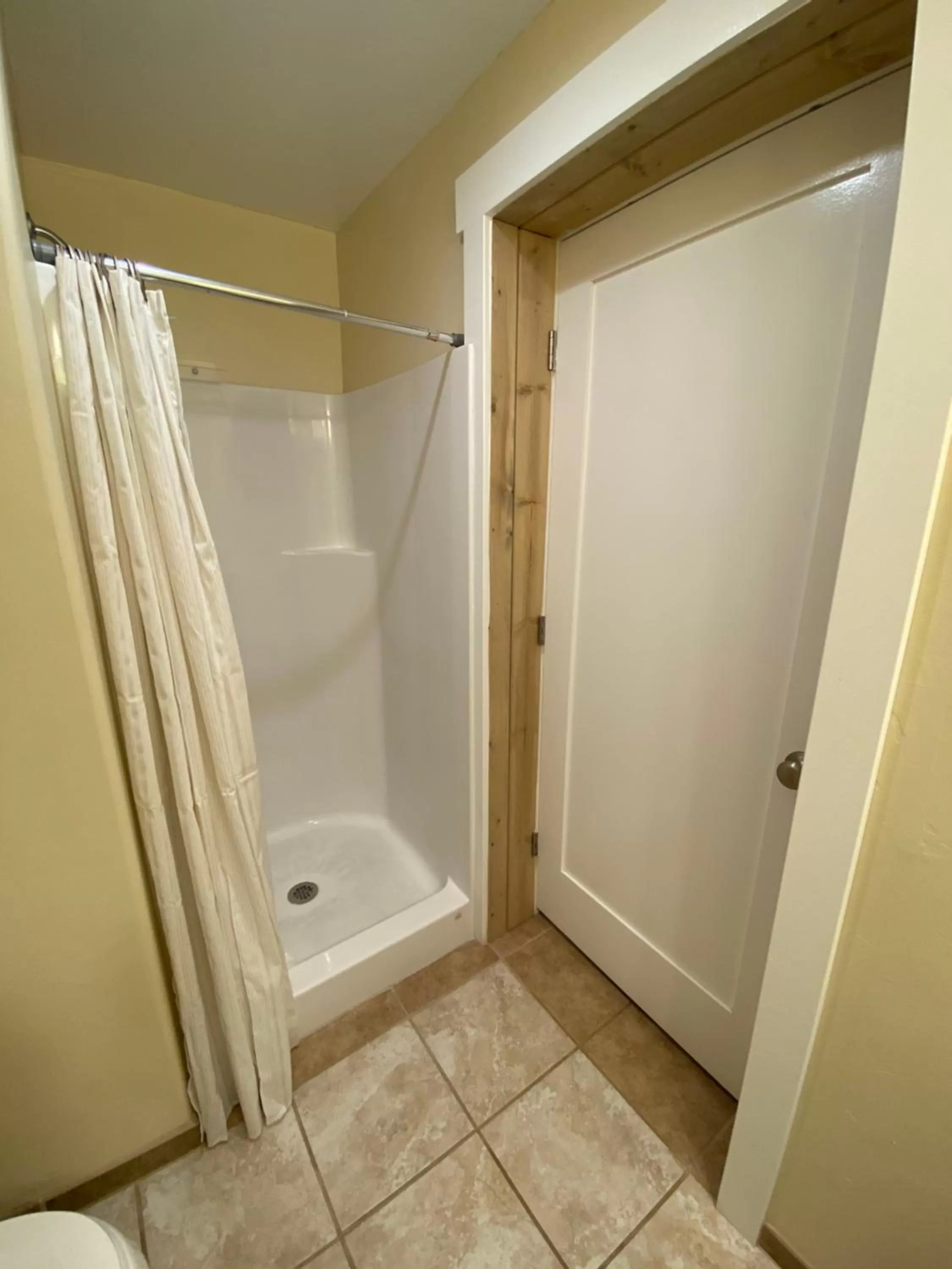 Bathroom in Hotel Ouray - for 12 years old and over