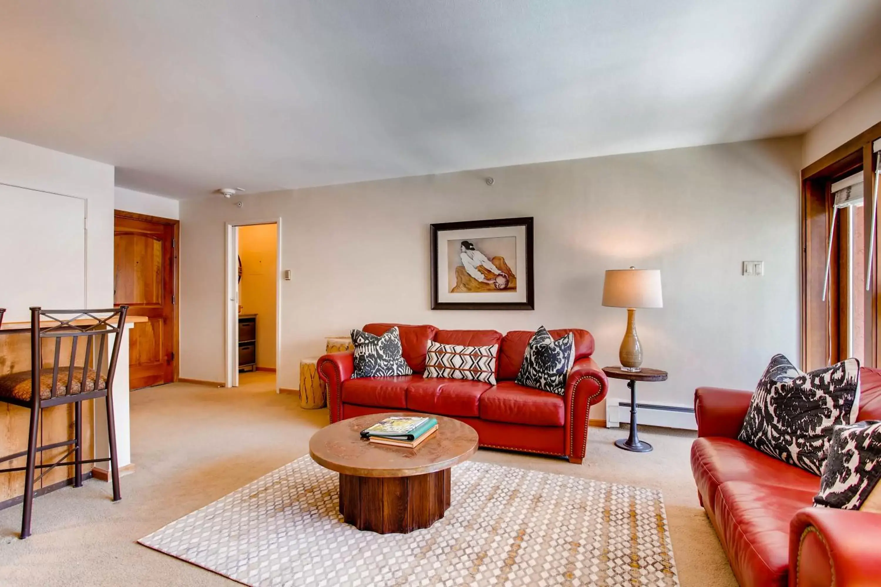 Living room, Seating Area in Lion Square Lodge