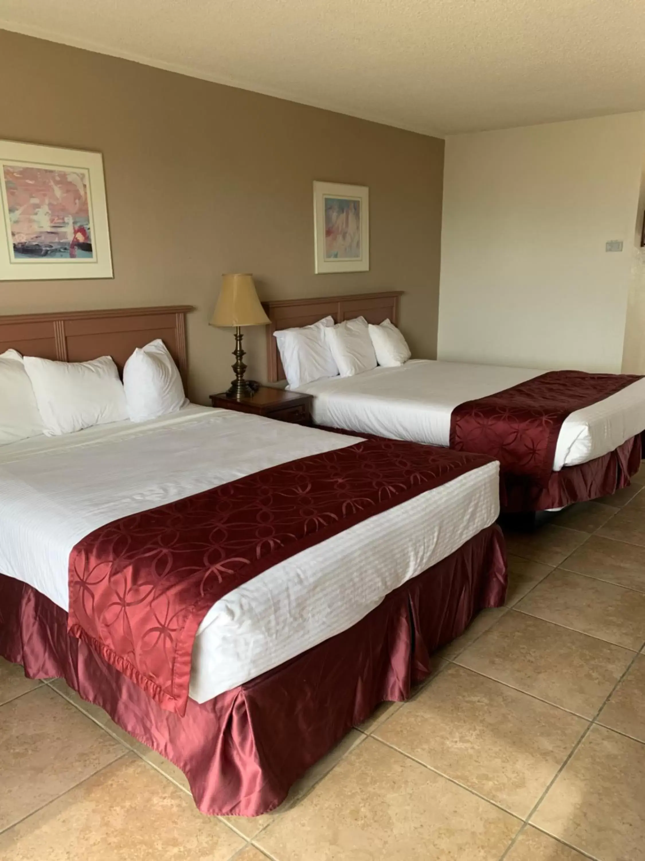 Bed in Desert Hot Springs Spa Hotel