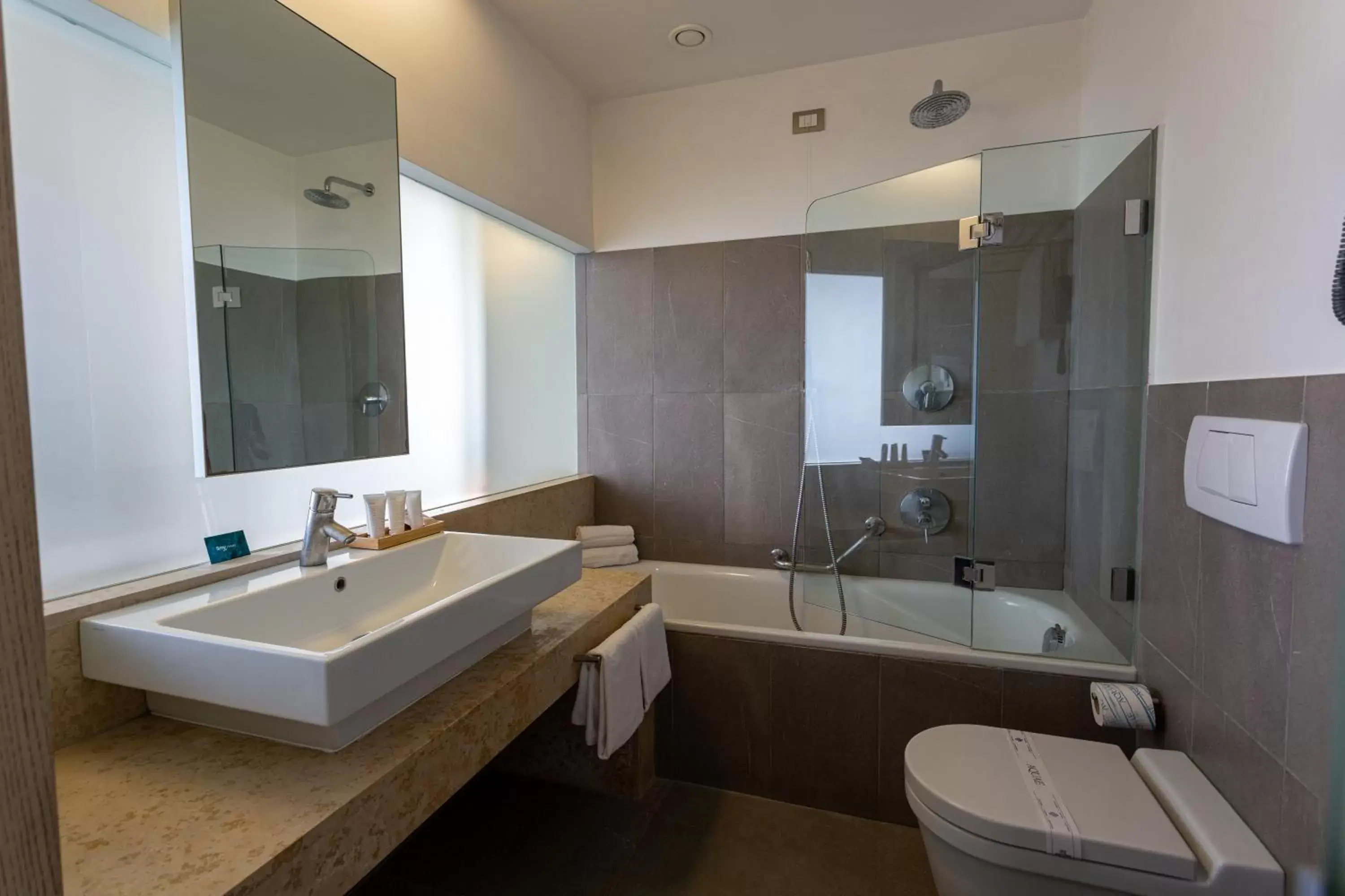 Shower, Bathroom in Smy Aran Blu Roma Mare