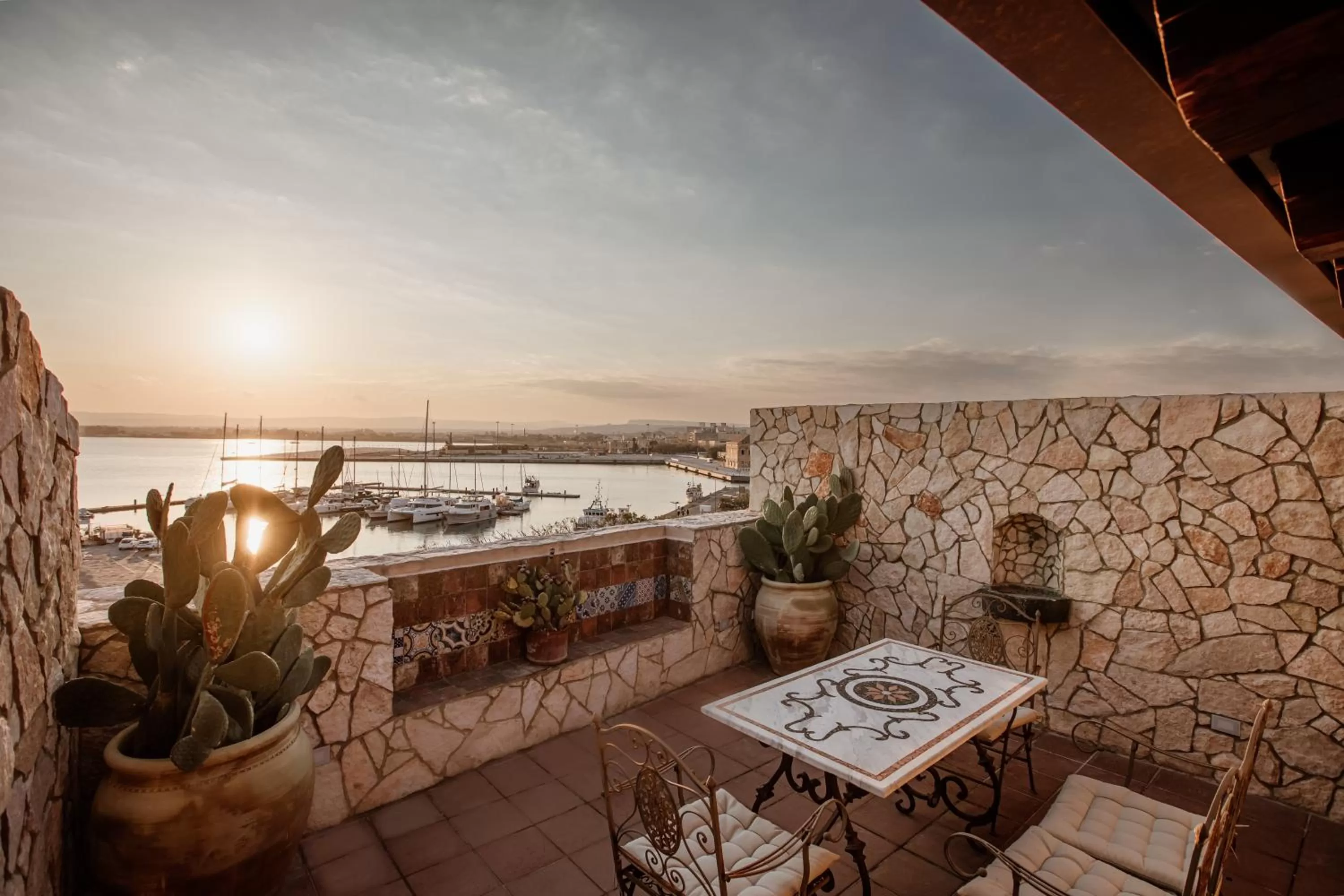 Sea view in Palazzo Giunta - Porta Marina Ortigia