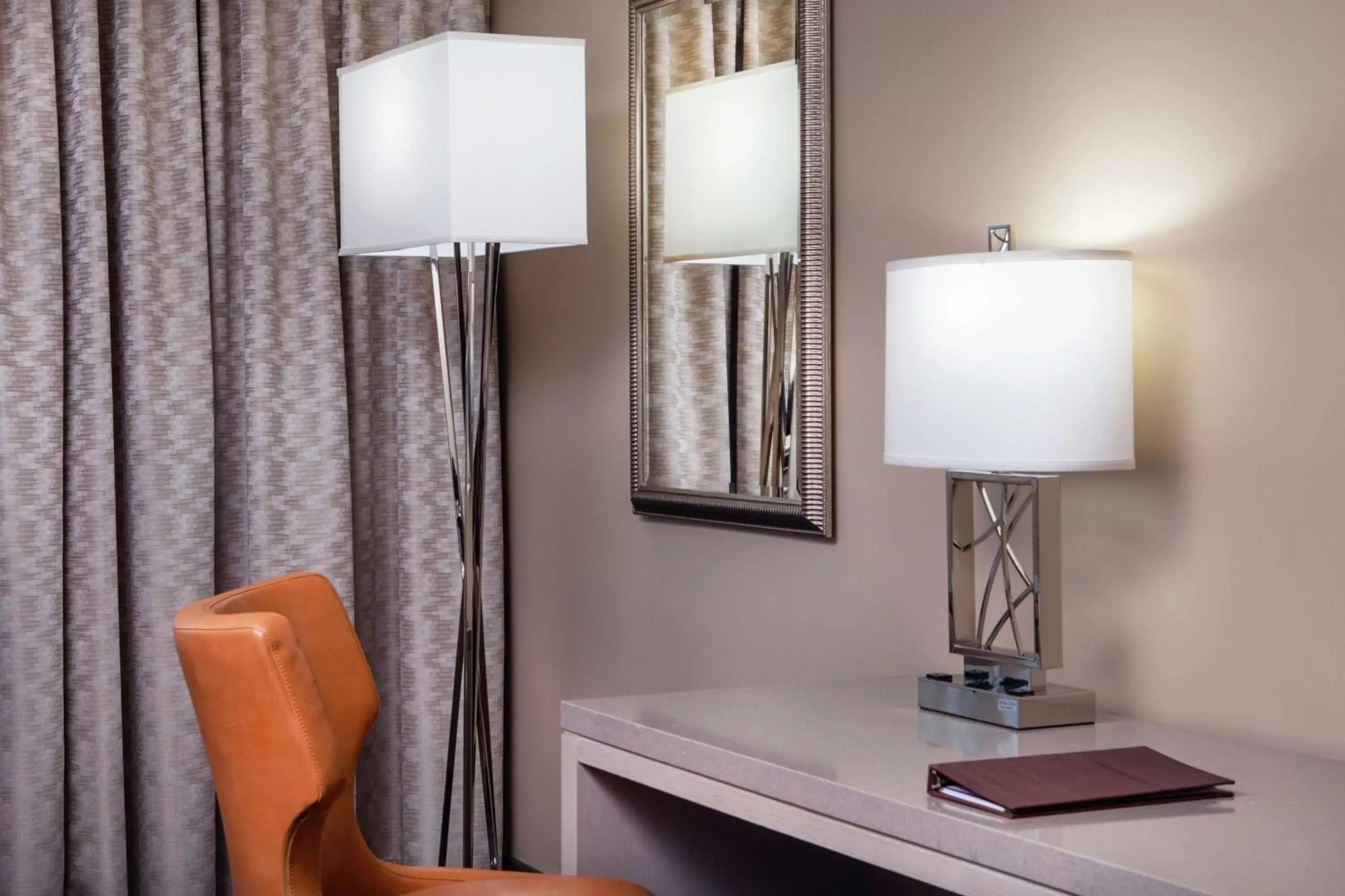 Photo of the whole room, Bathroom in DoubleTree by Hilton Hotel Nashville Downtown