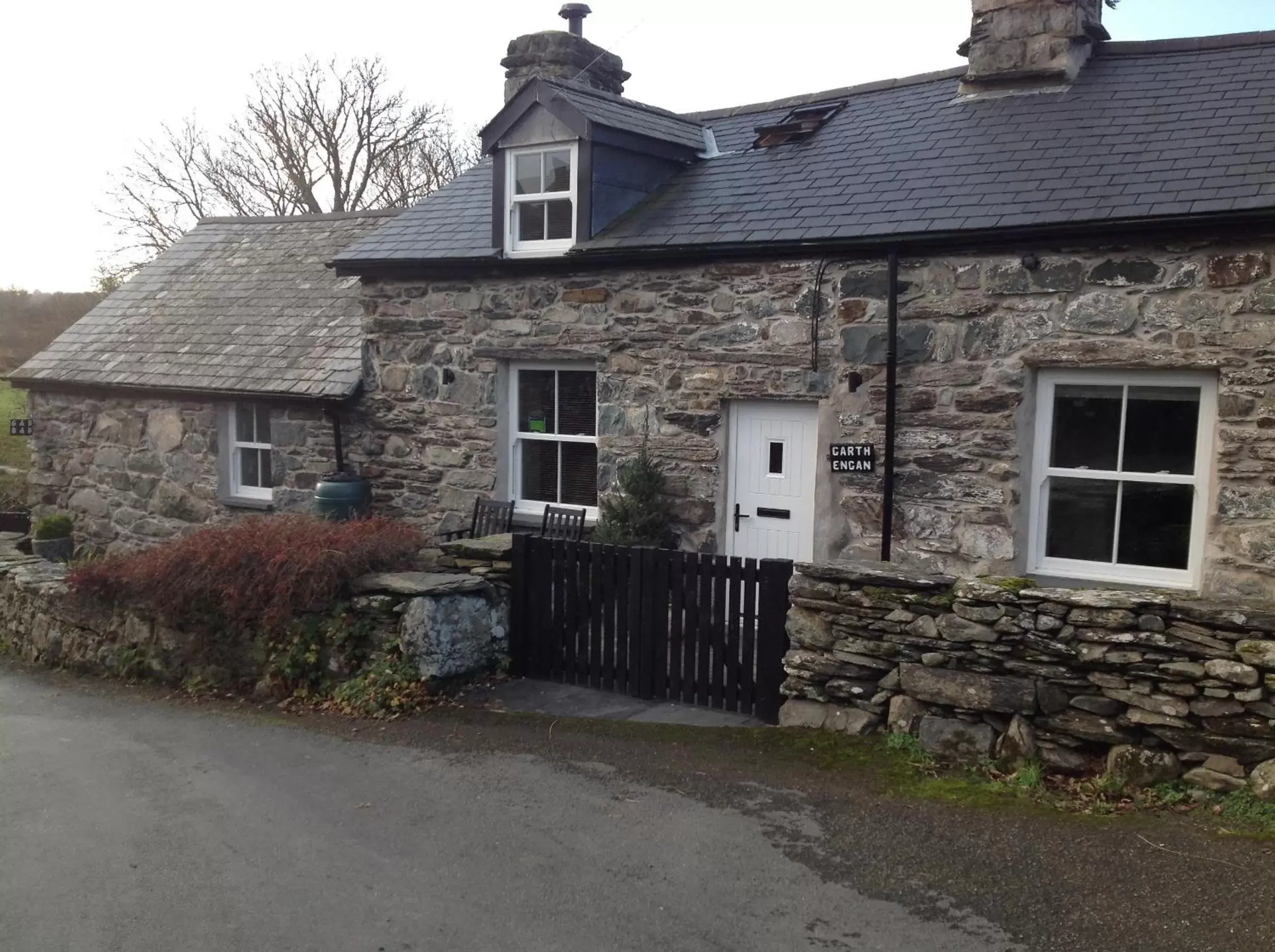 Facade/entrance, Property Building in Garth Engan Private Self Contained B&B with Garden Area