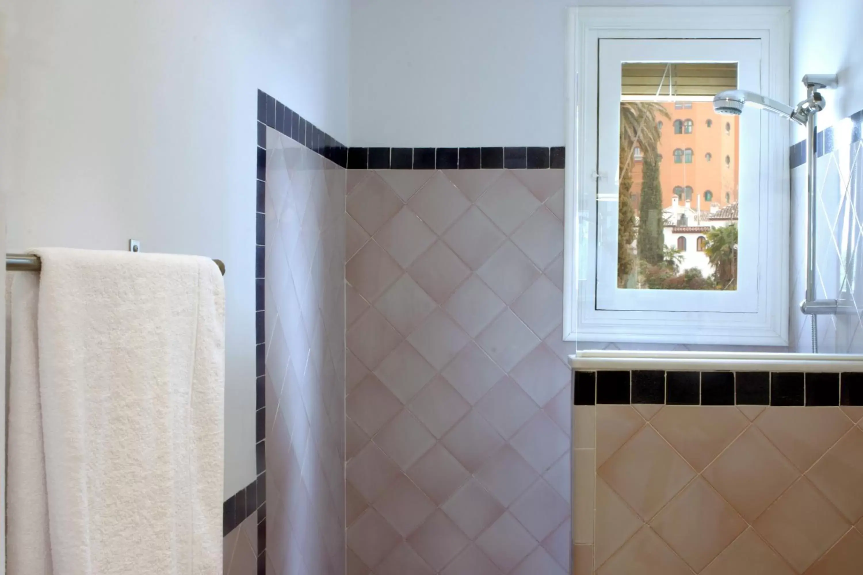 Shower, Bathroom in Carmen de la Alcubilla del Caracol