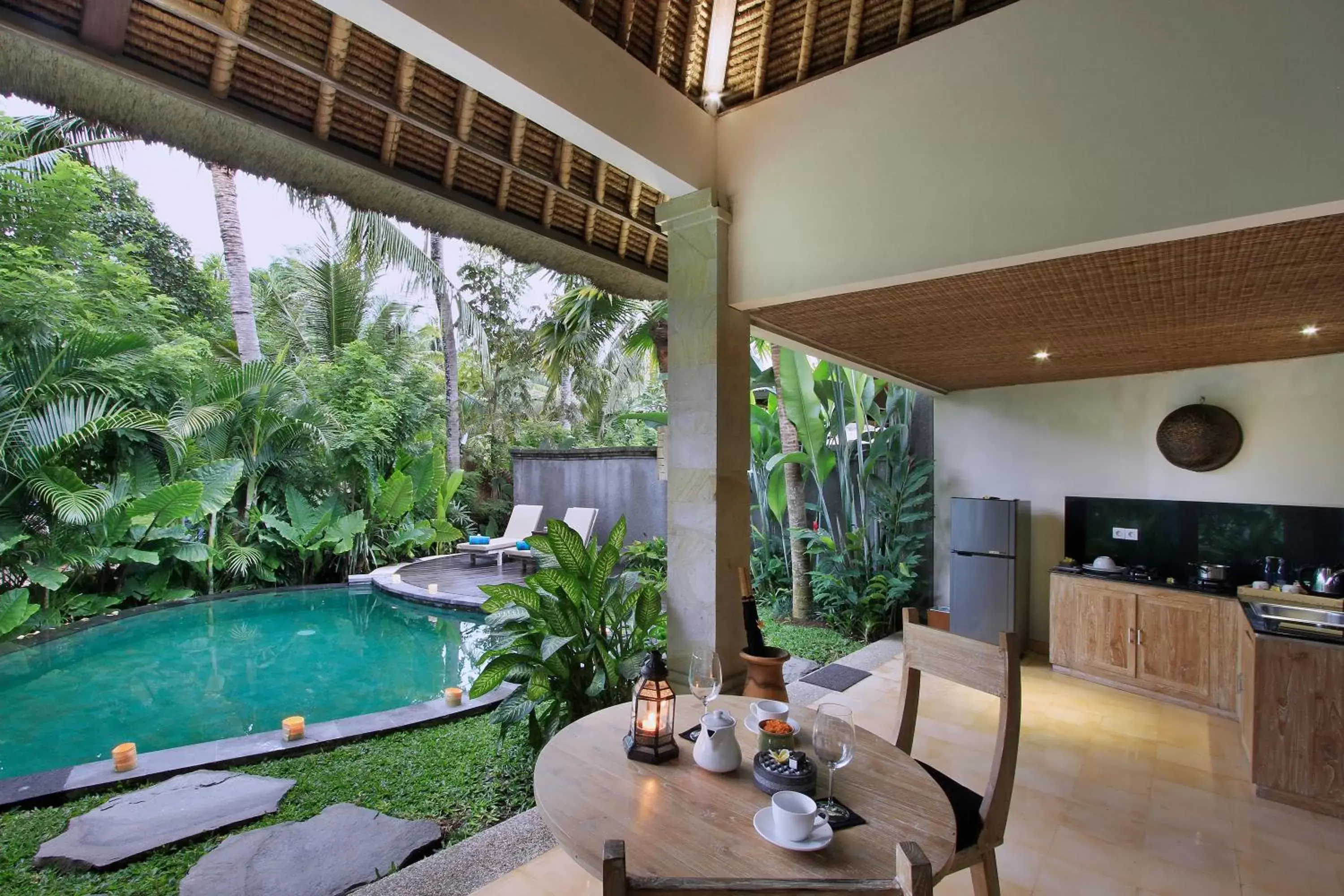 Balcony/Terrace, Pool View in The Sankara Resort by Pramana
