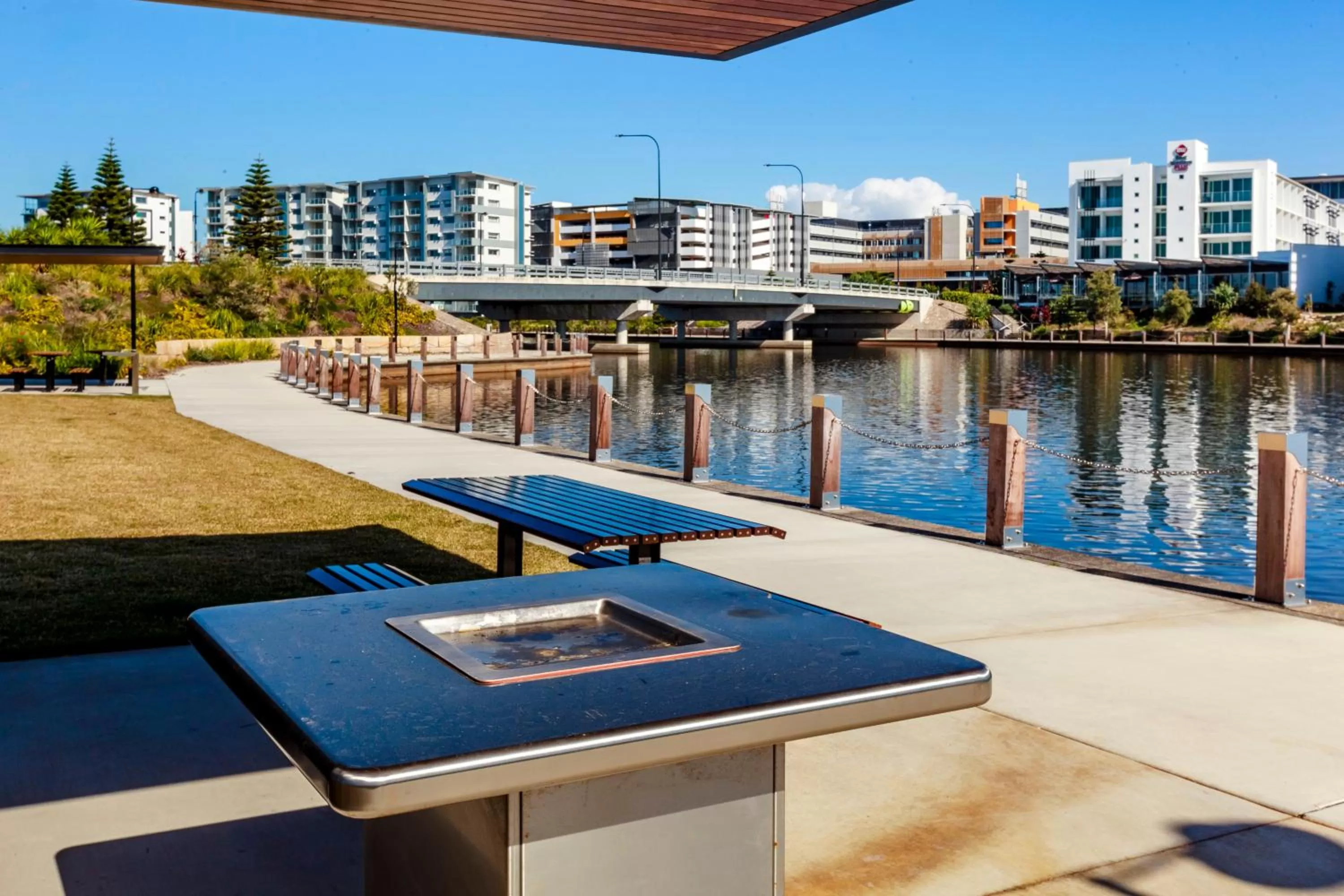 BBQ facilities in Mercure Sunshine Coast Kawana Waters