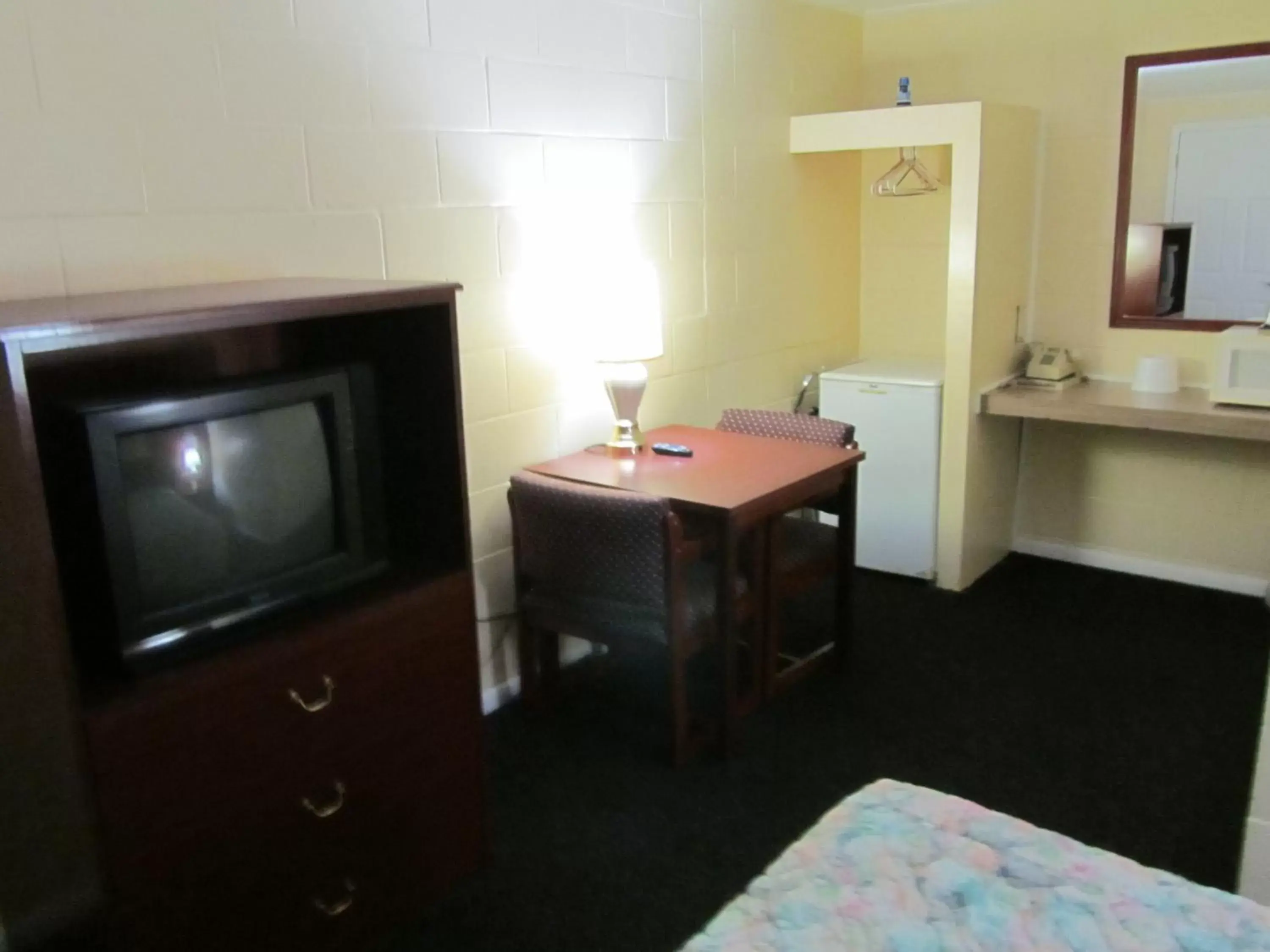 TV/Entertainment Center in Relax Inn - Cottage Grove