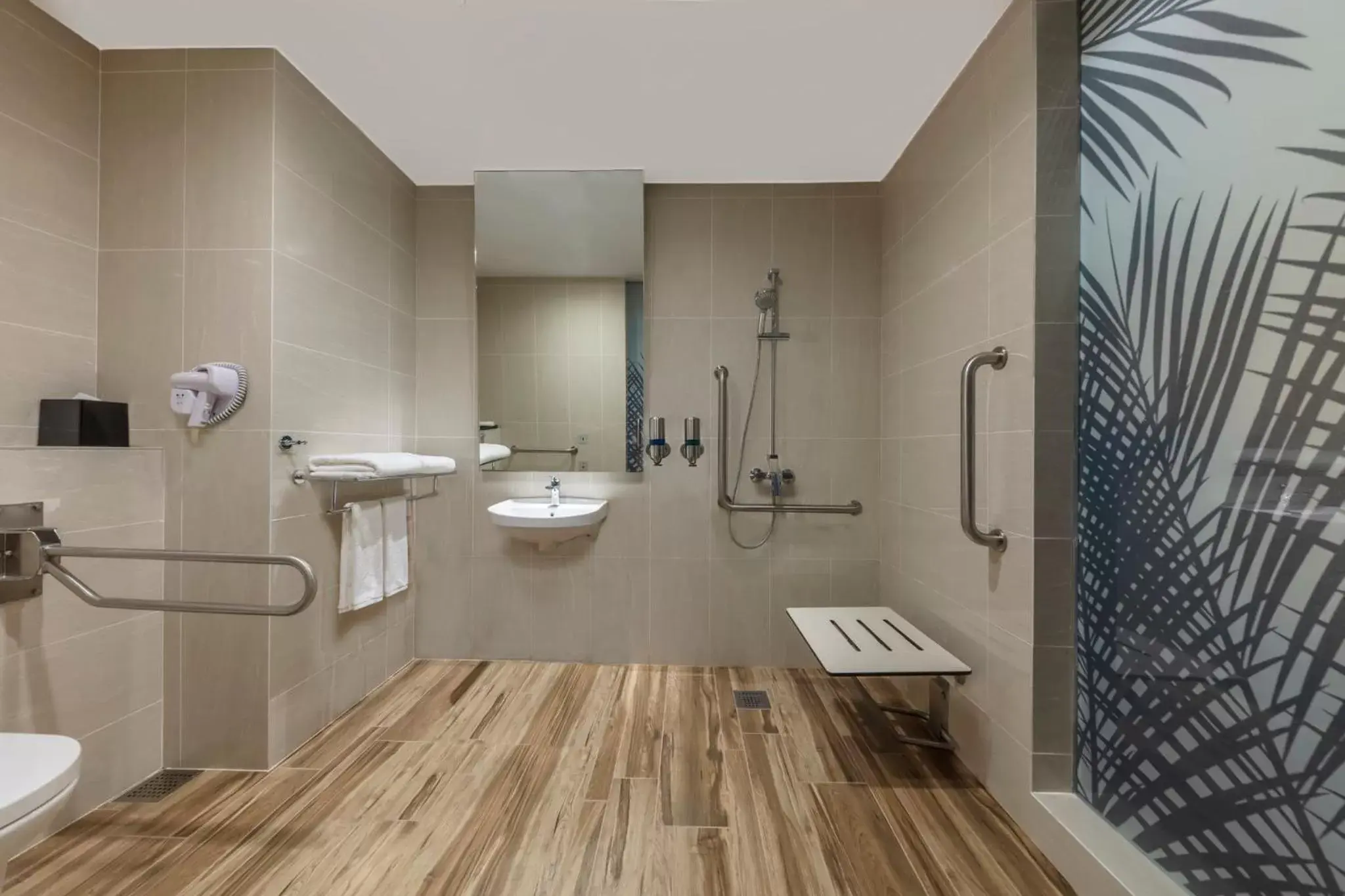 Photo of the whole room, Bathroom in Holiday Inn Express Kota Kinabalu City Centre, an IHG Hotel