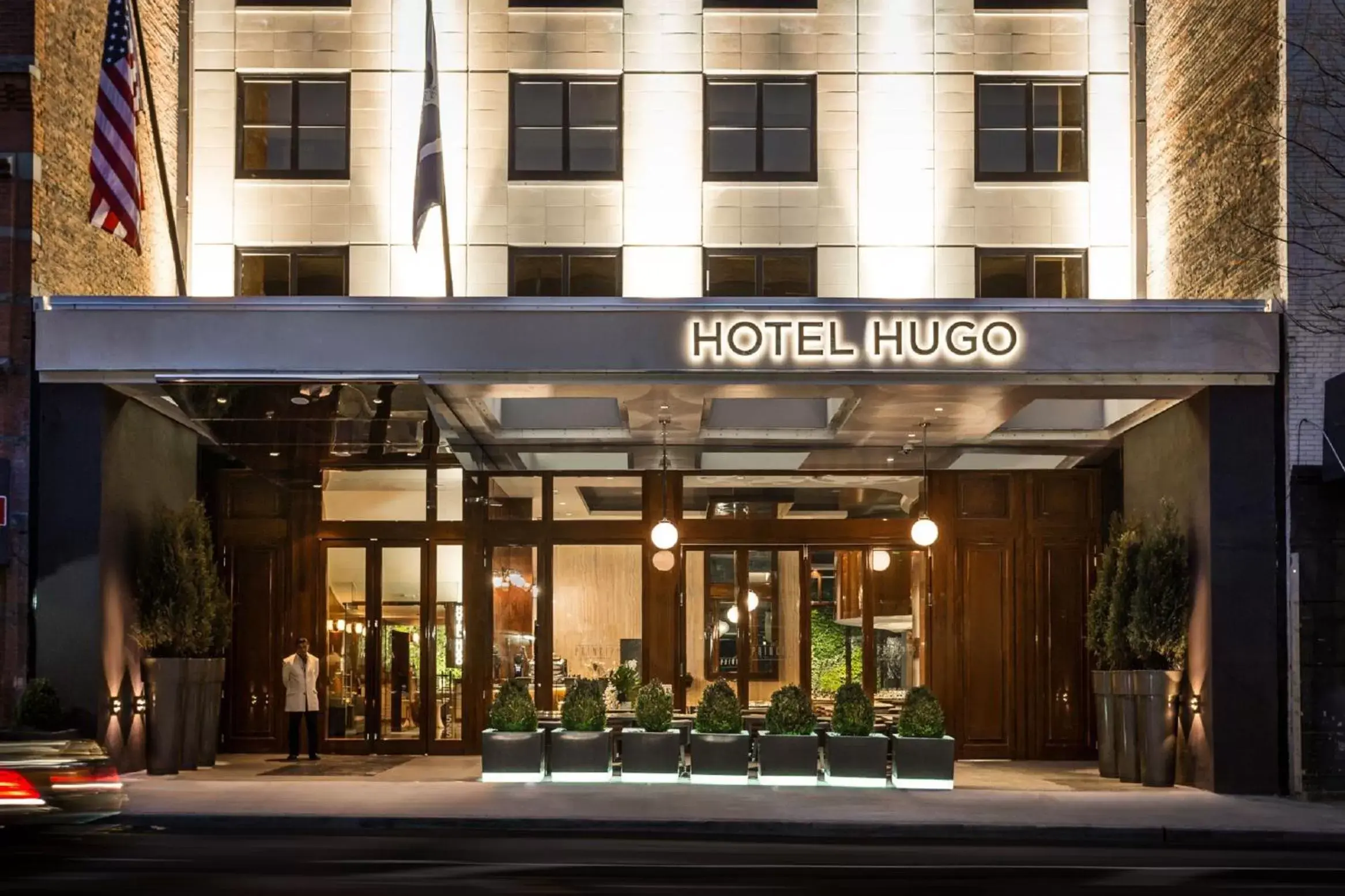 Facade/entrance in Hotel Hugo