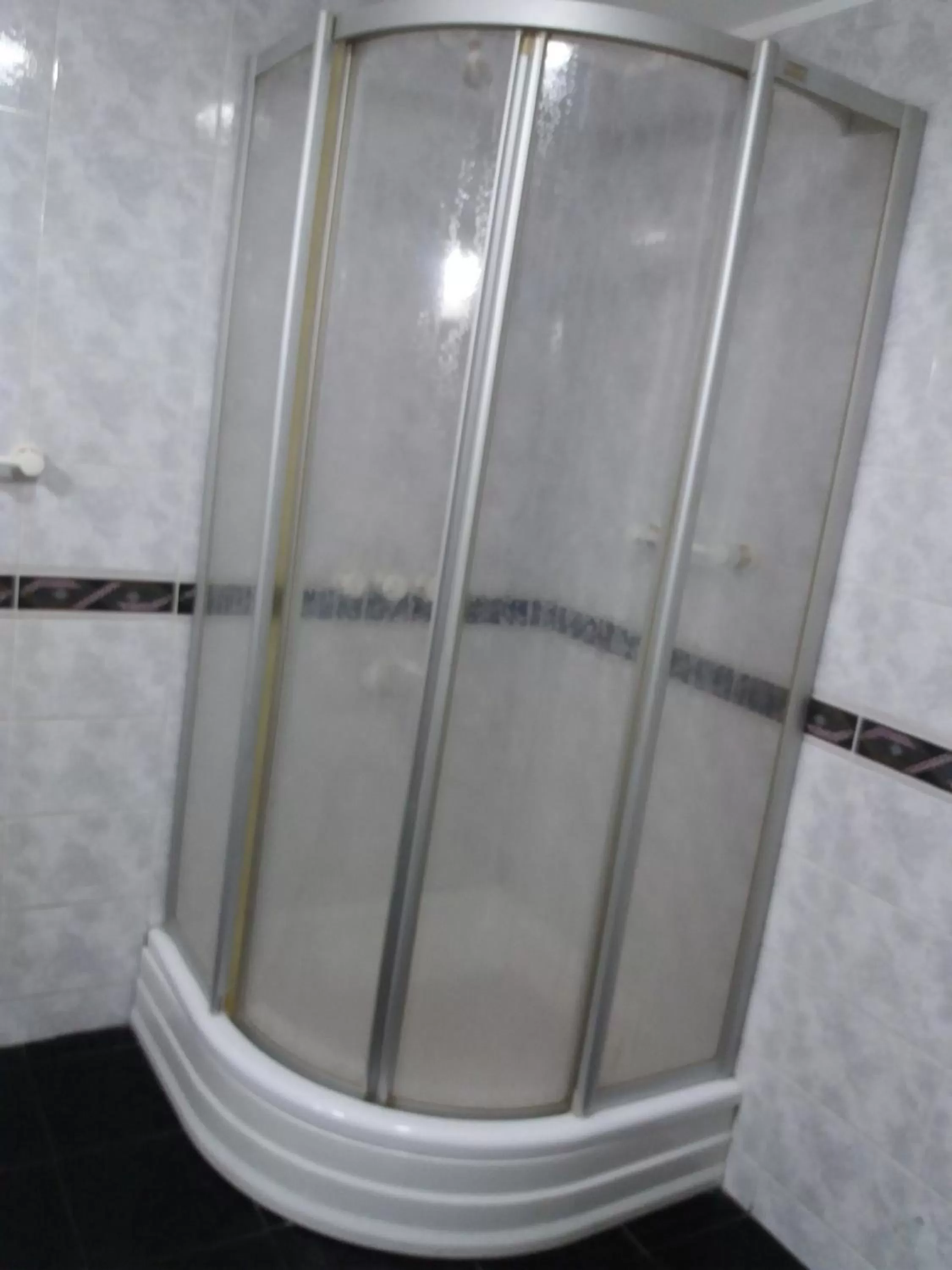 Area and facilities in Kalahat