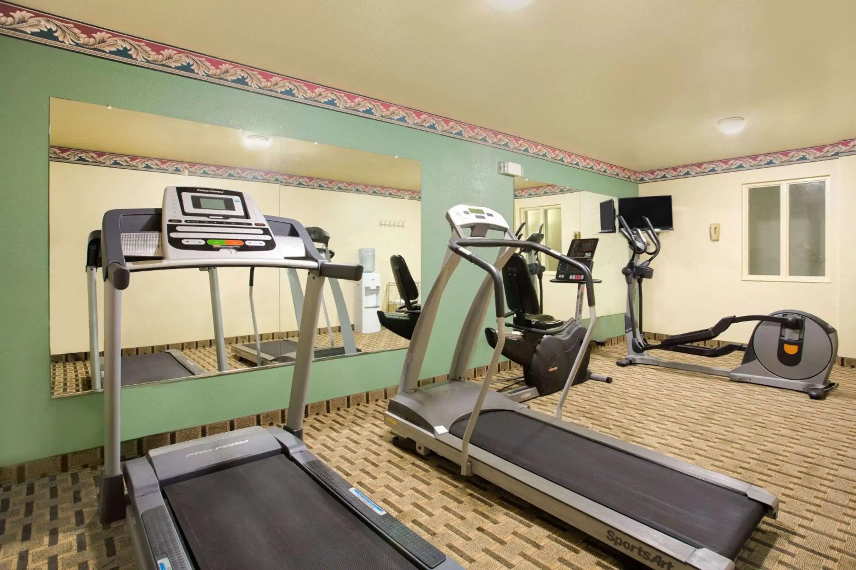 Fitness centre/facilities, Fitness Center/Facilities in Super 8 by Wyndham Lynchburg VA