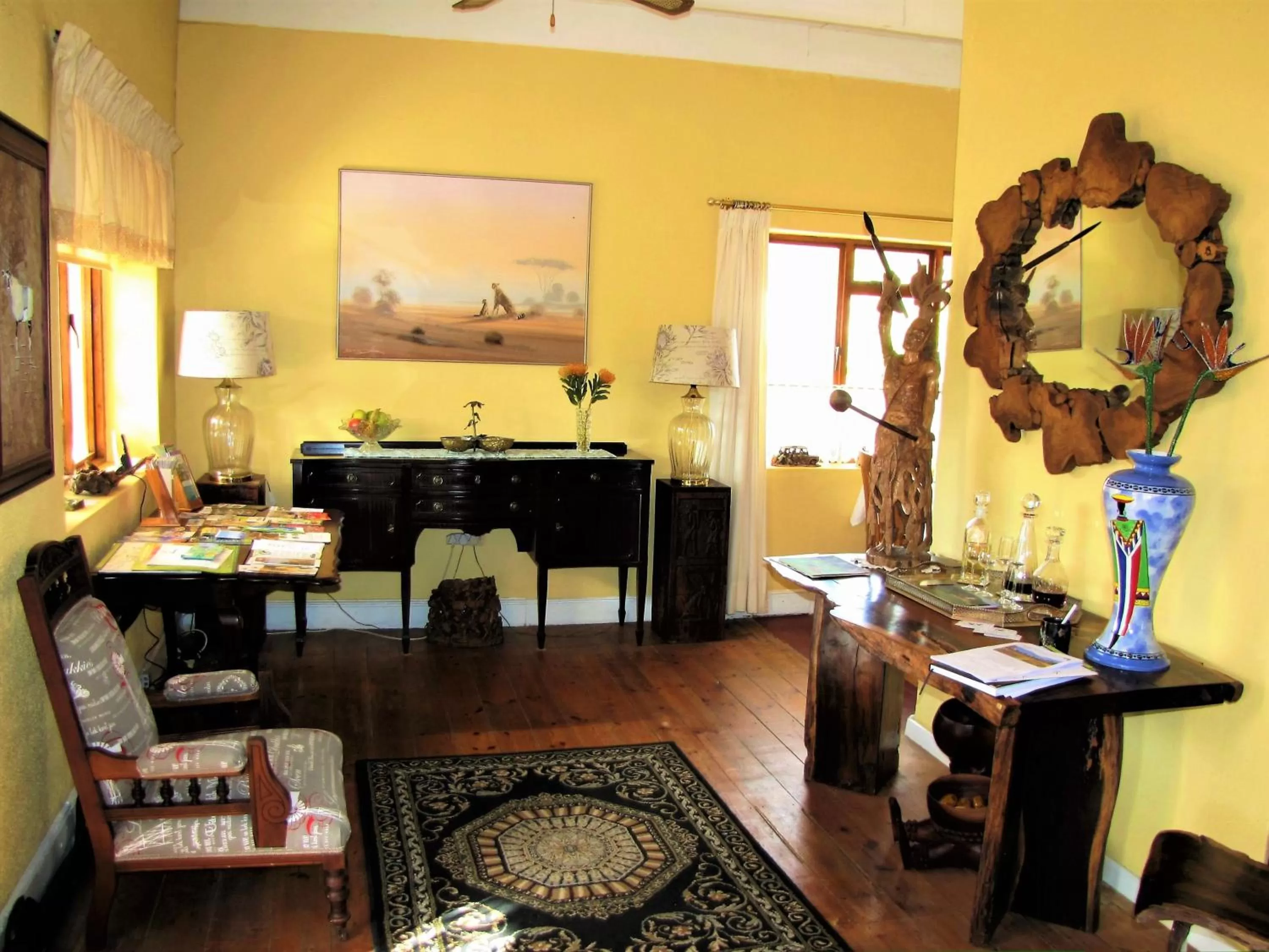 Lobby or reception in Squirrels Corner