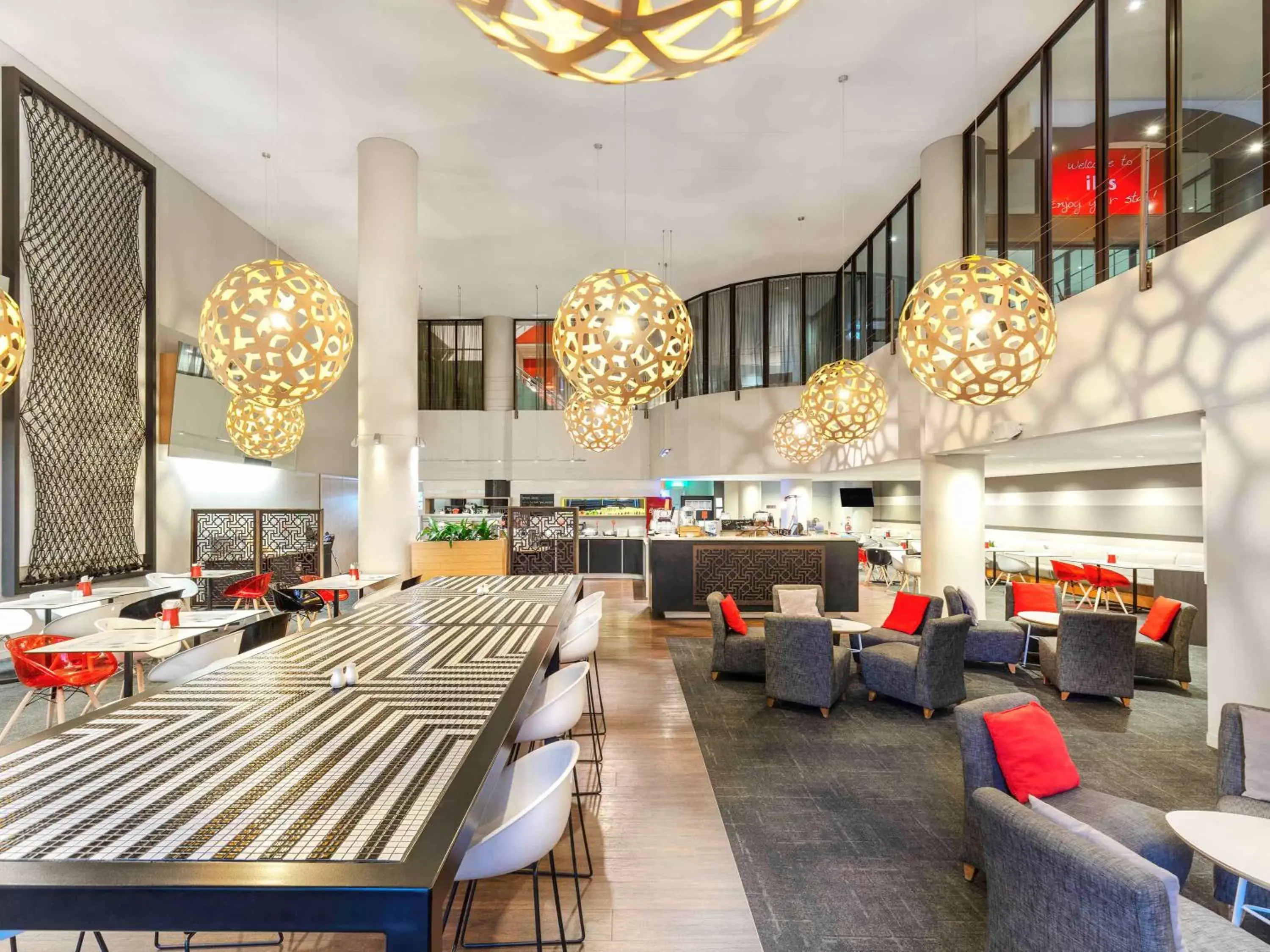 Restaurant/Places to Eat in ibis Melbourne Hotel and Apartments
