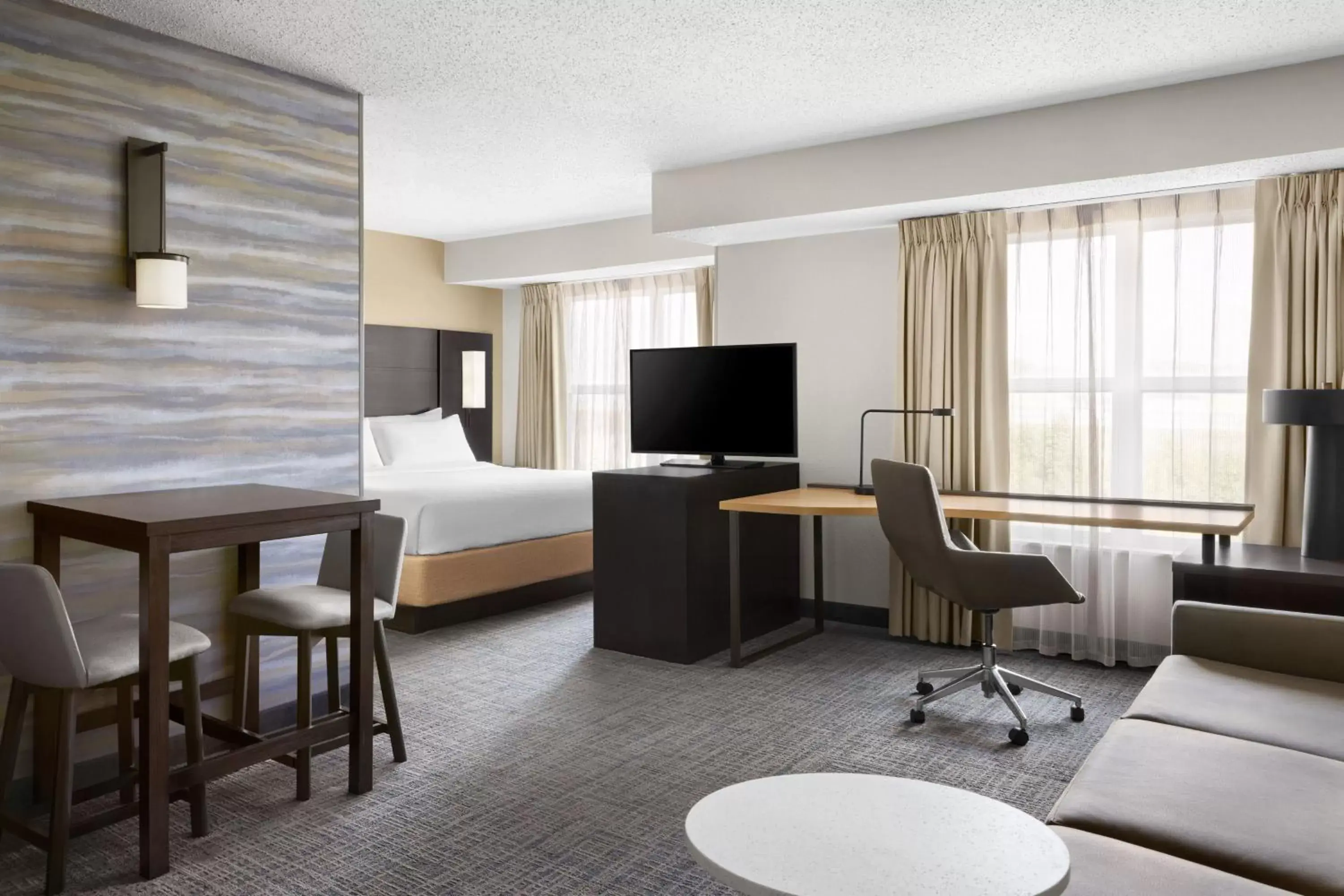 Photo of the whole room, TV/Entertainment Center in Residence Inn Indianapolis Northwest