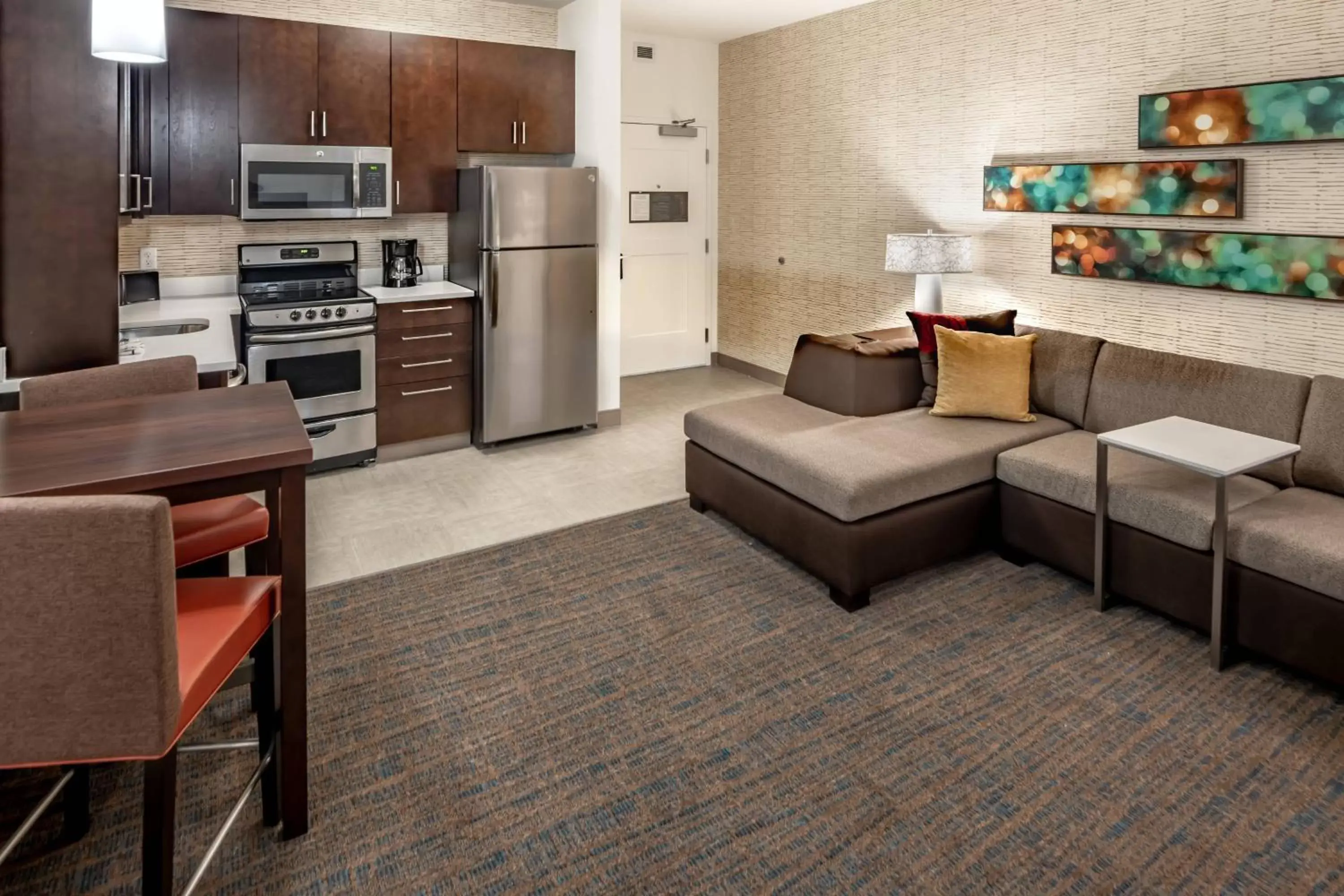 Bedroom, Seating Area in Residence Inn by Marriott Dallas at The Canyon