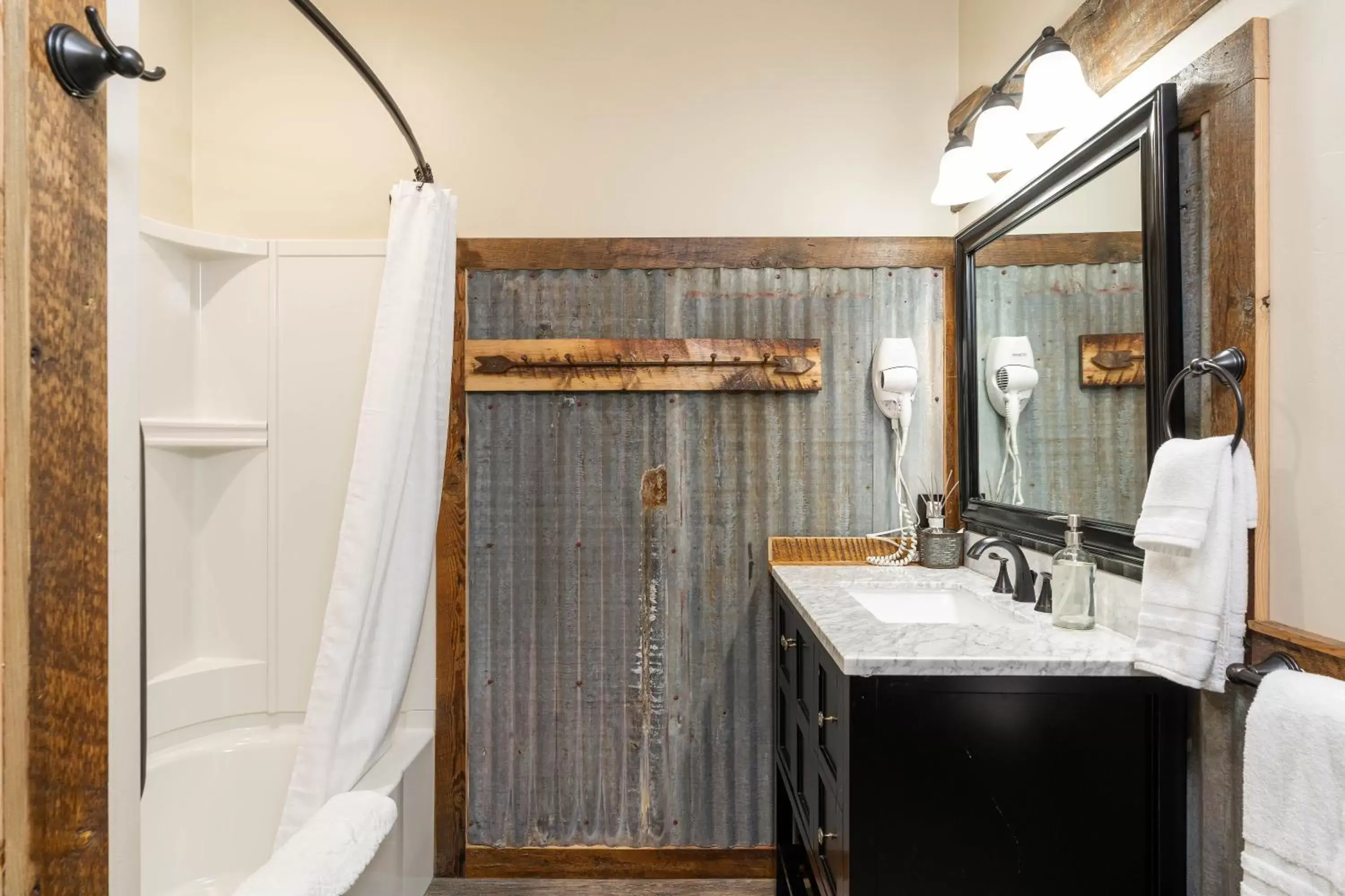 Bathroom in The Adventure Inn Yellowstone