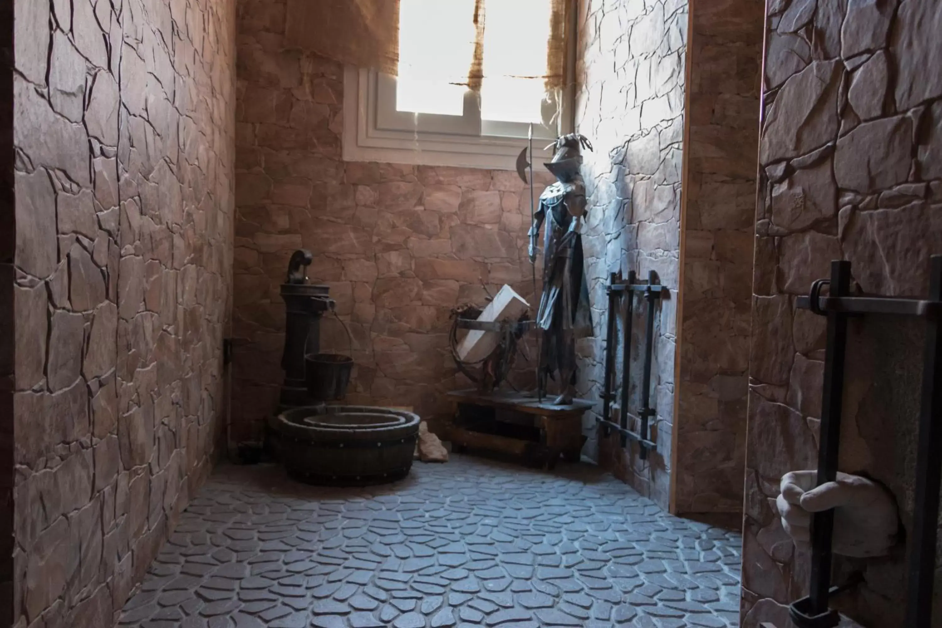 Lobby or reception, Bathroom in B&B Camelot