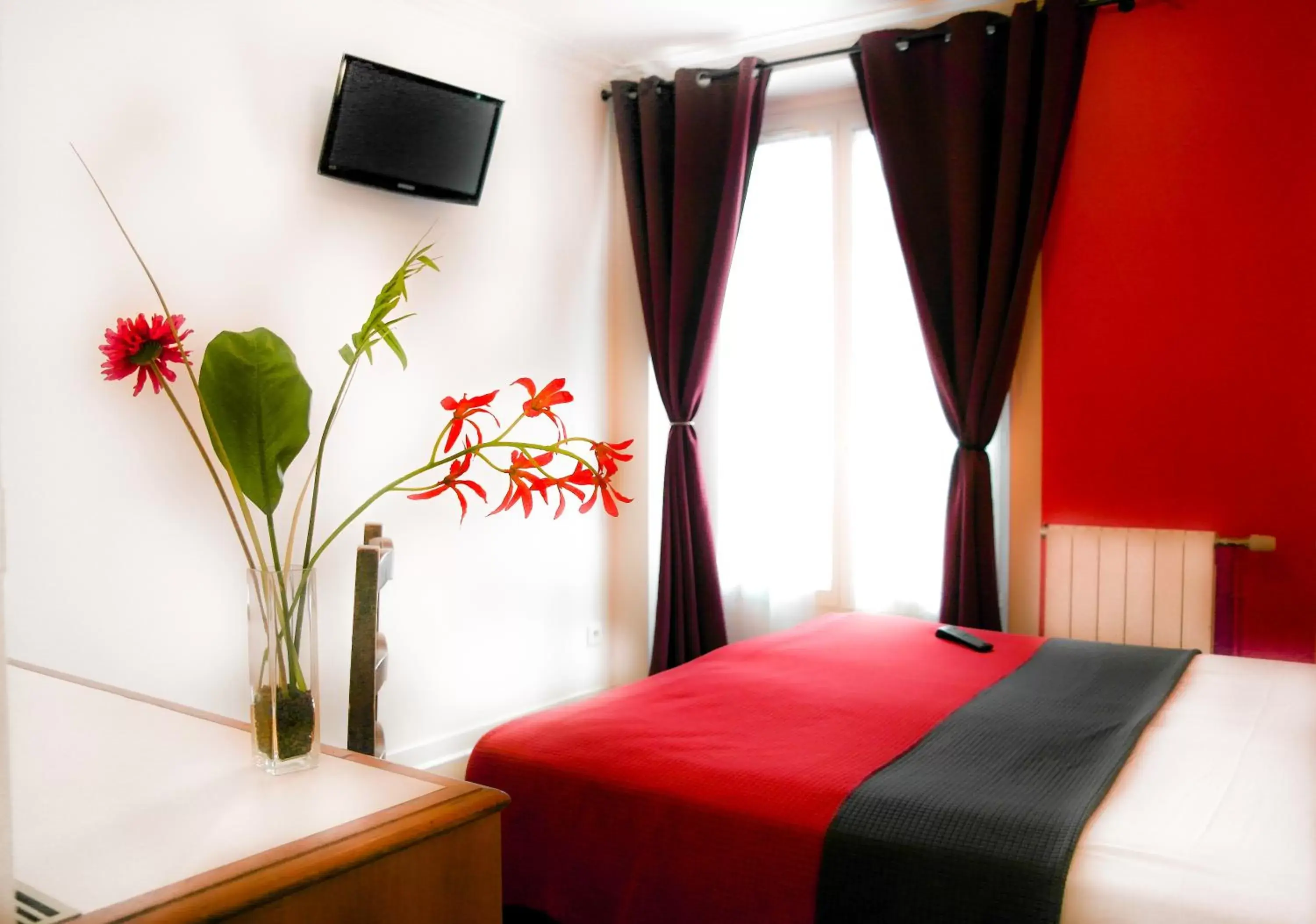 Bedroom, Bed in Hotel Audran Bedroom, Bed in Hotel Audran