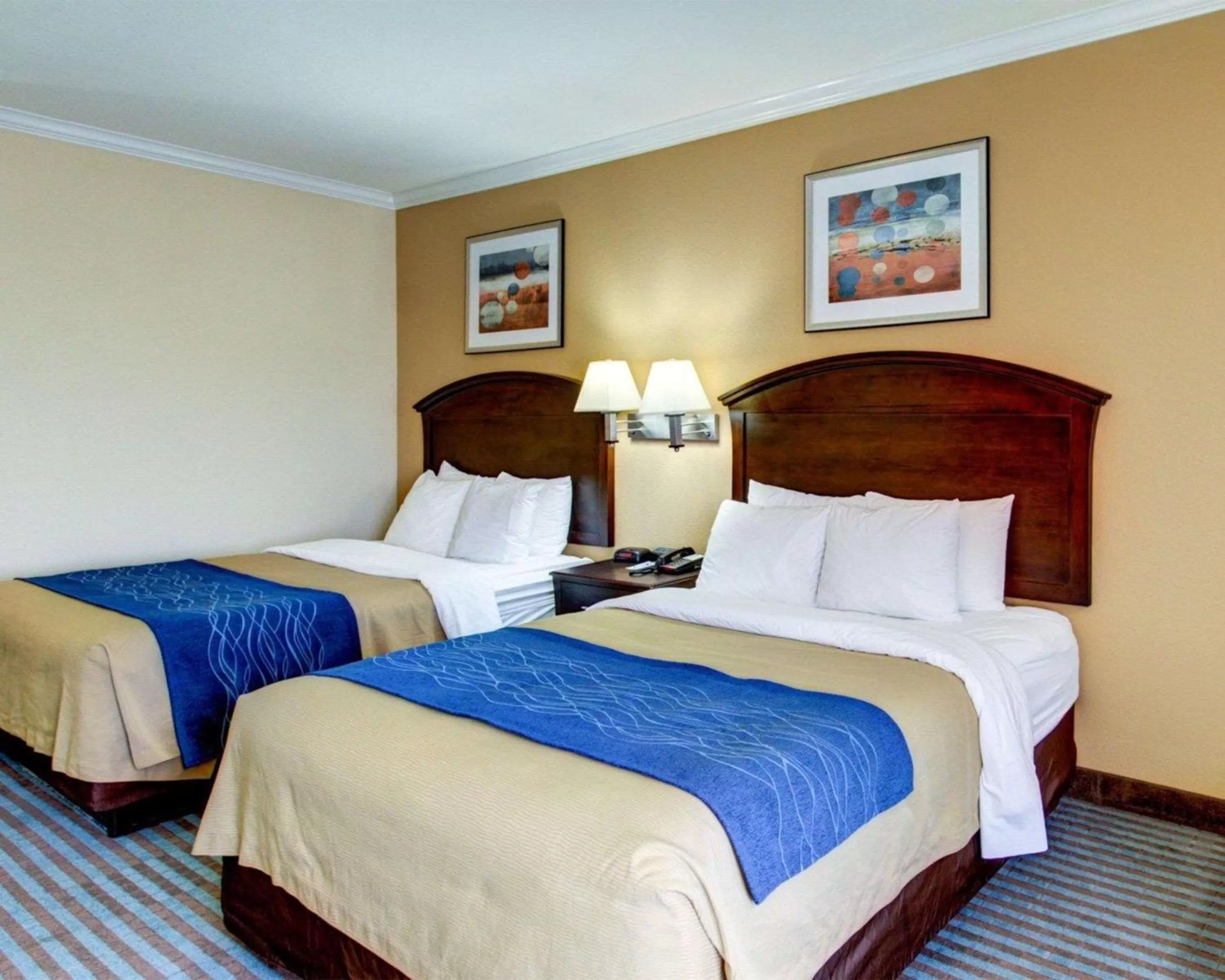 Photo of the whole room, Bed in Comfort Inn Corsicana East