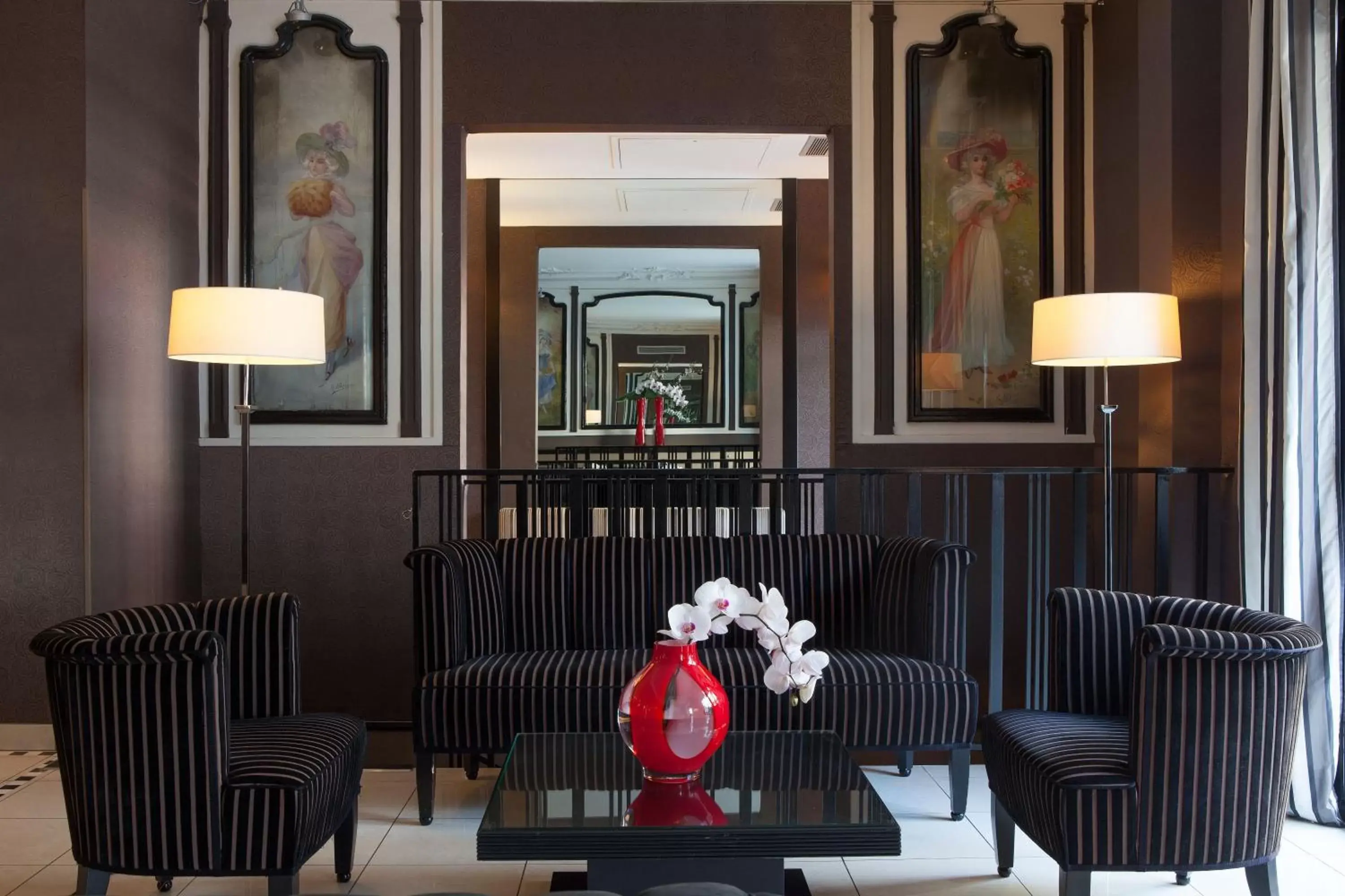 Lounge or bar, Restaurant/Places to Eat in Hotel Eiffel Seine