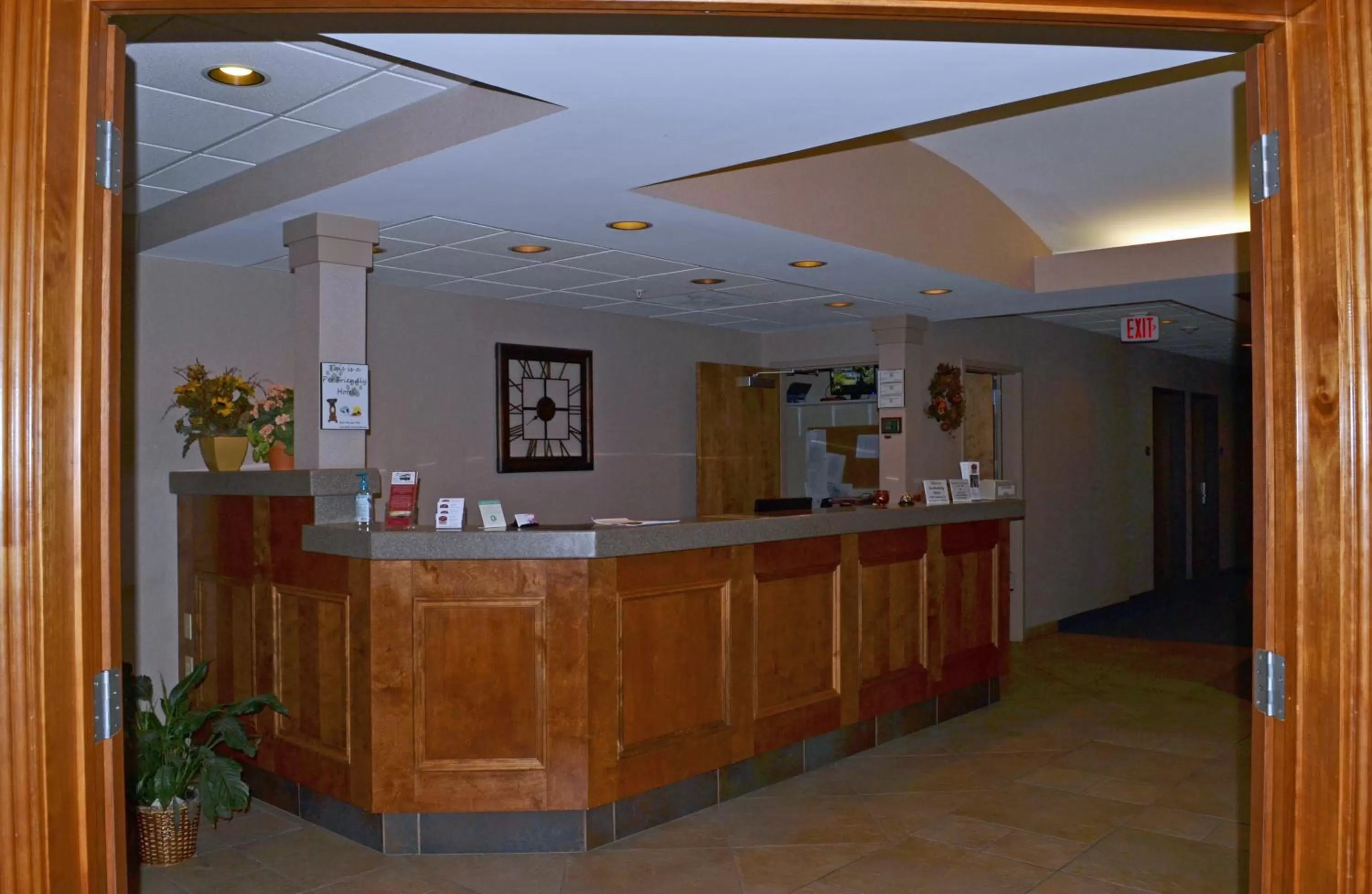 Lobby or reception in Paola Inn and Suites