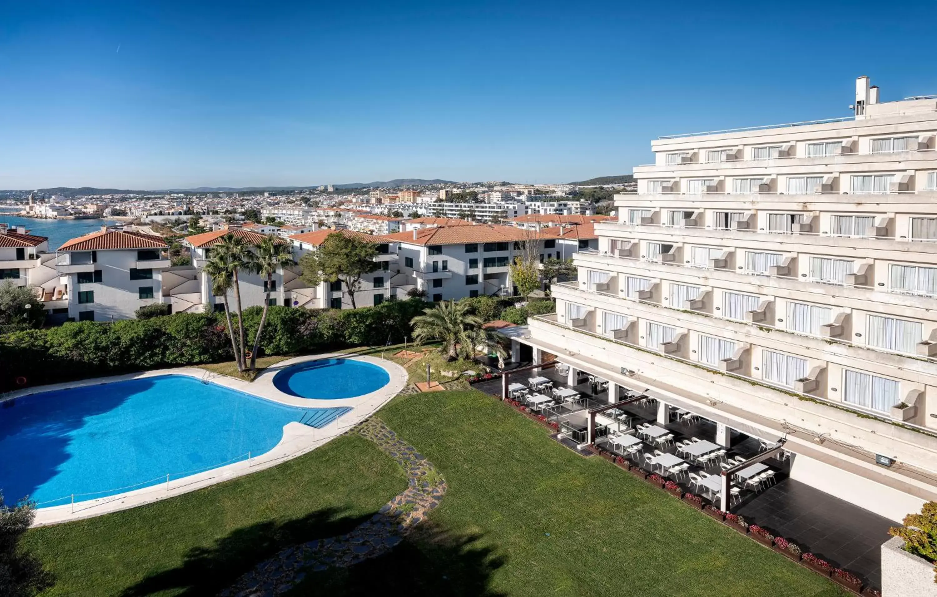 Facade/entrance, Pool View in Melia Sitges