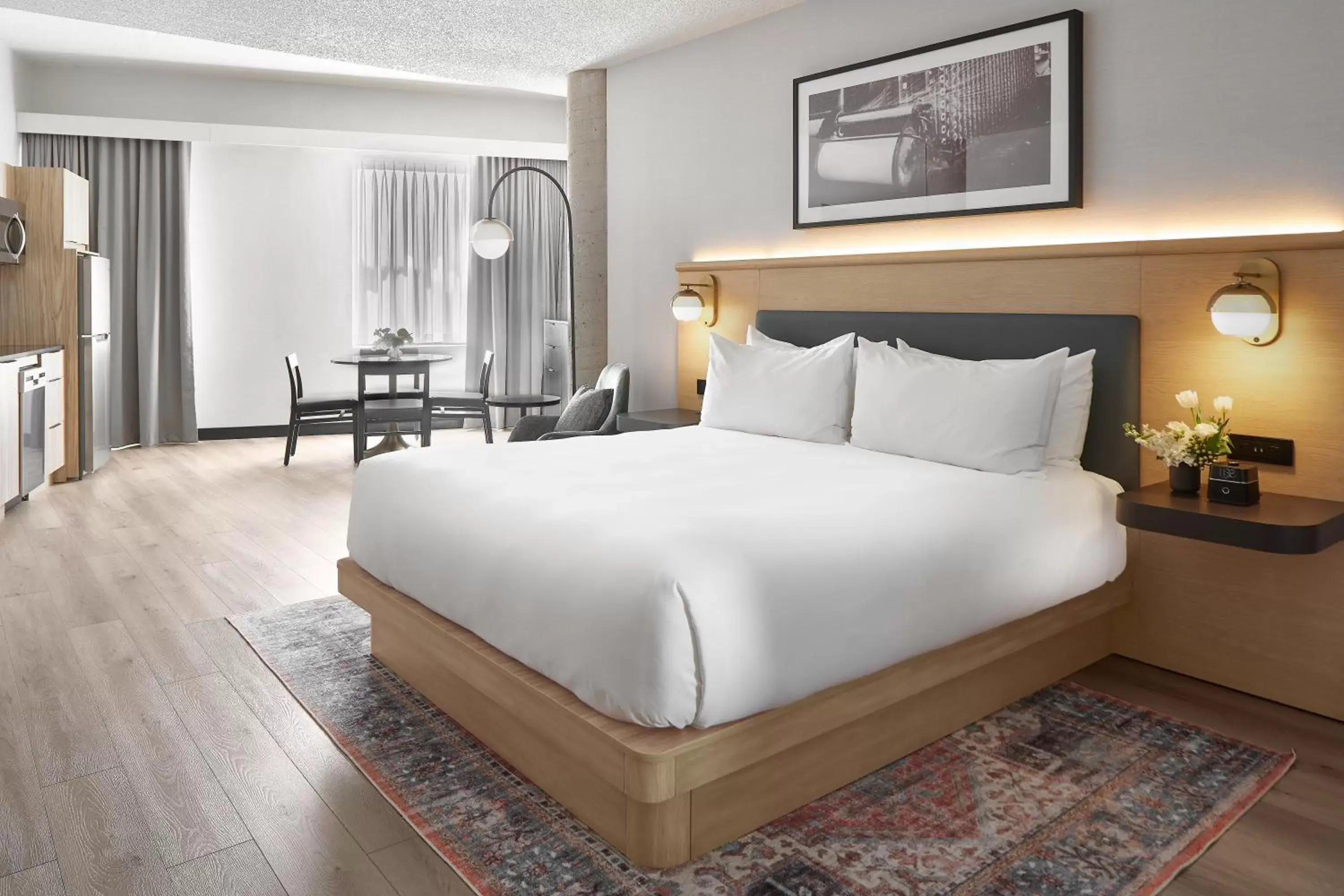 Photo of the whole room, Bed in Hôtel MOCO Valleyfield Photo of the whole room, Bed in Hôtel MOCO Valleyfield