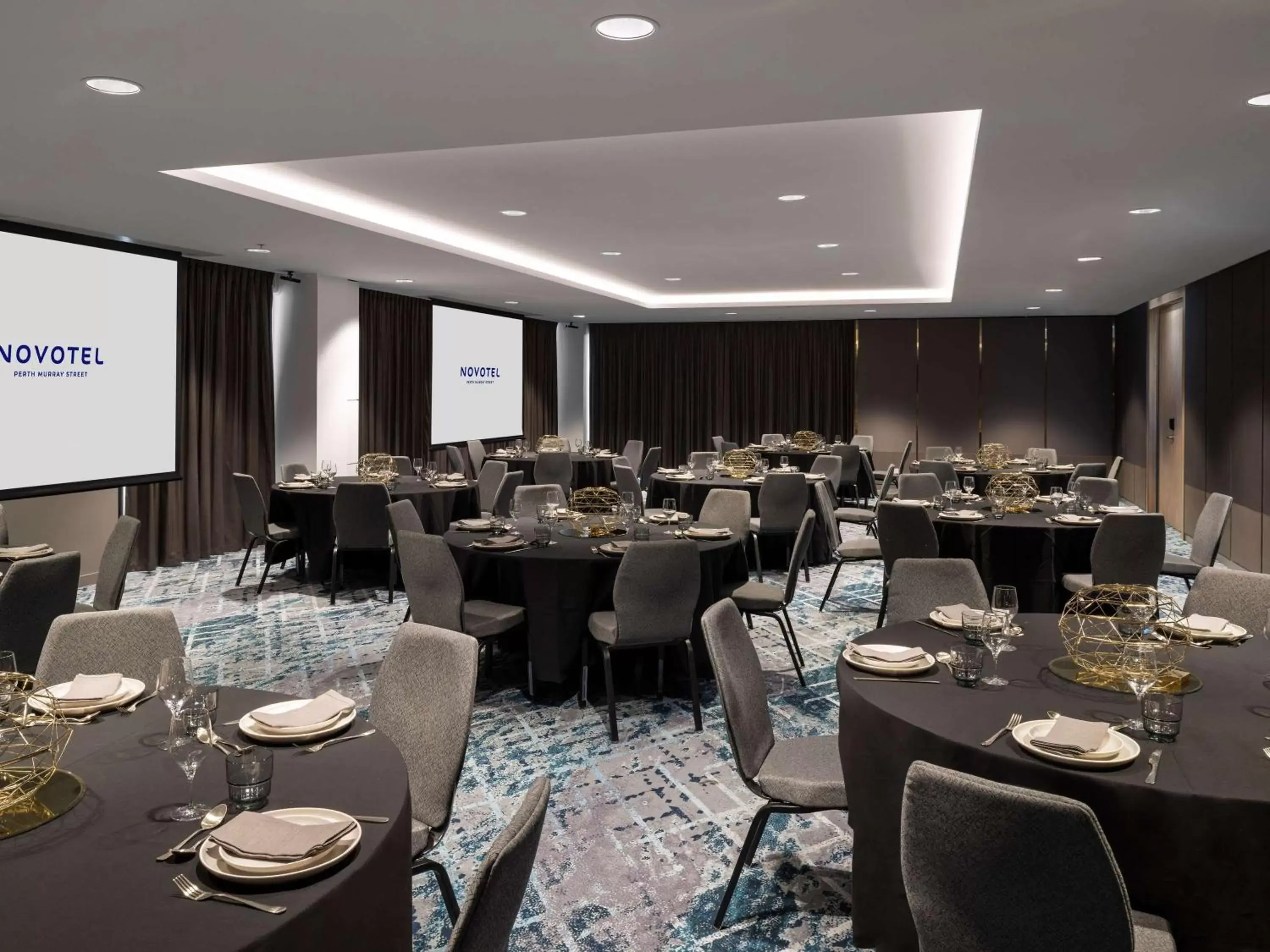 Meeting/conference room, Restaurant/Places to Eat in Novotel Perth Murray Street
