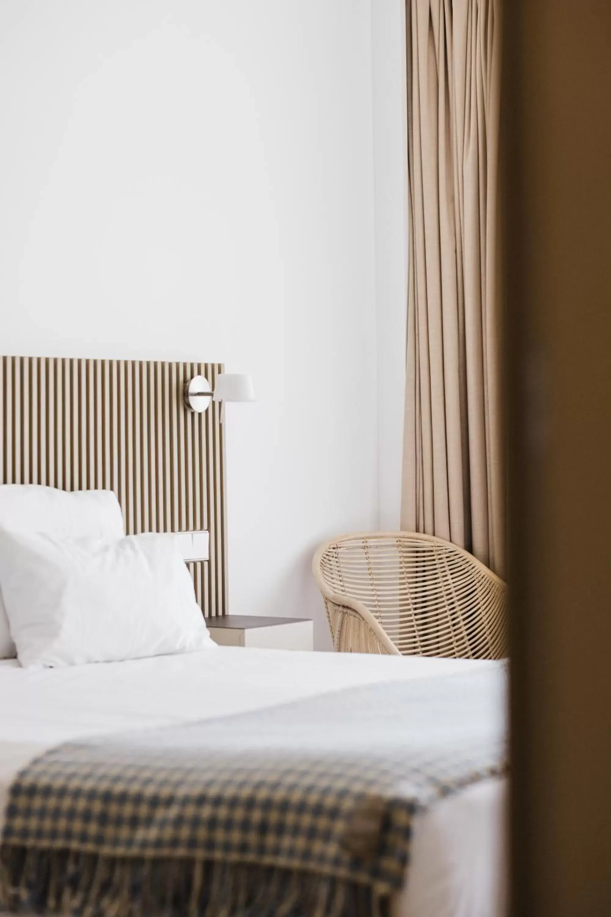 Decorative detail, Bed in Memmo Baleeira - Design Hotels