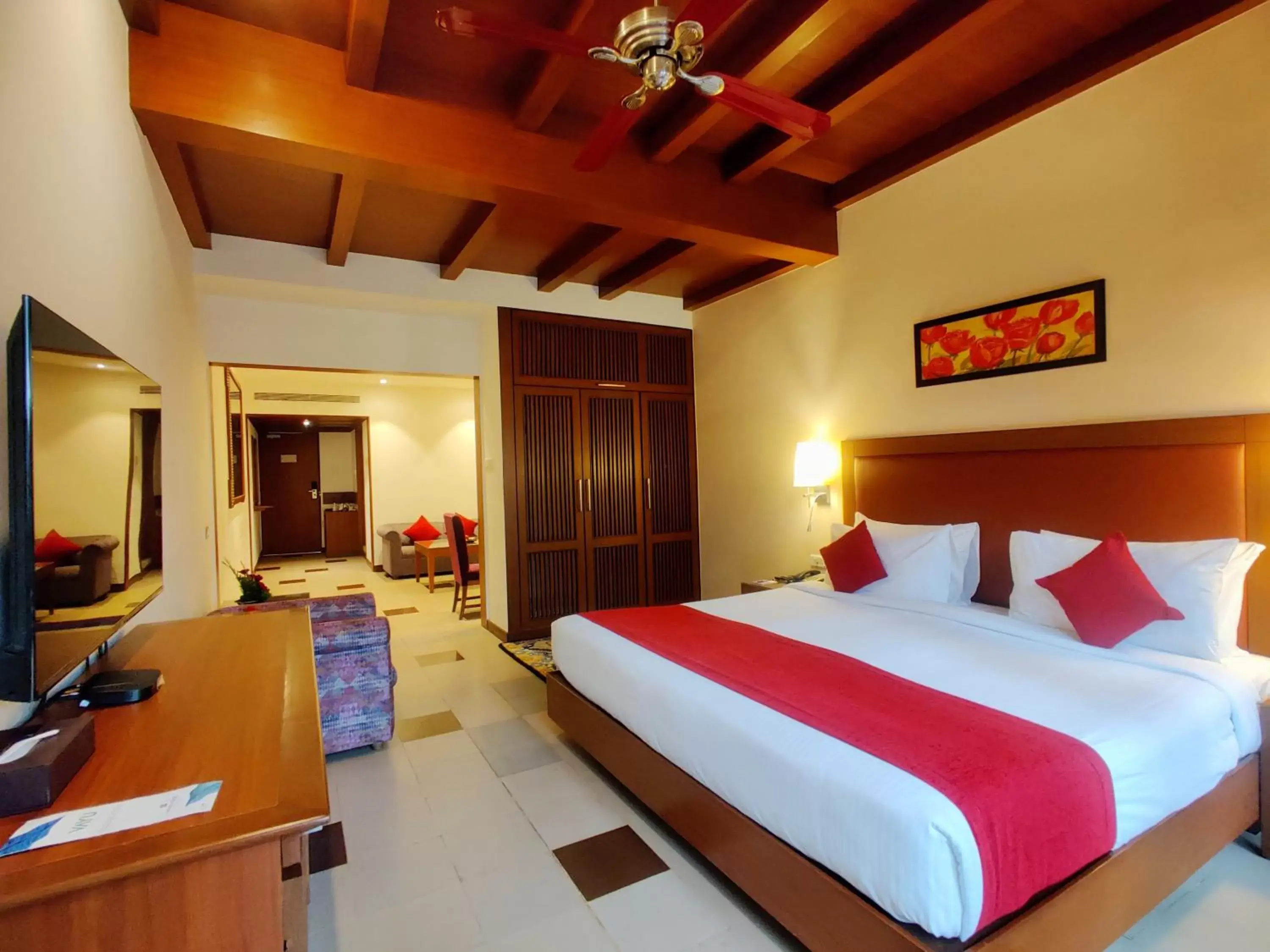 Bed in Fariyas Resort Lonavala