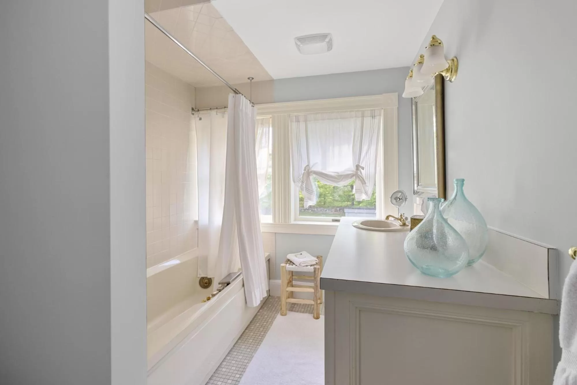 Bathroom in Noble House Inn