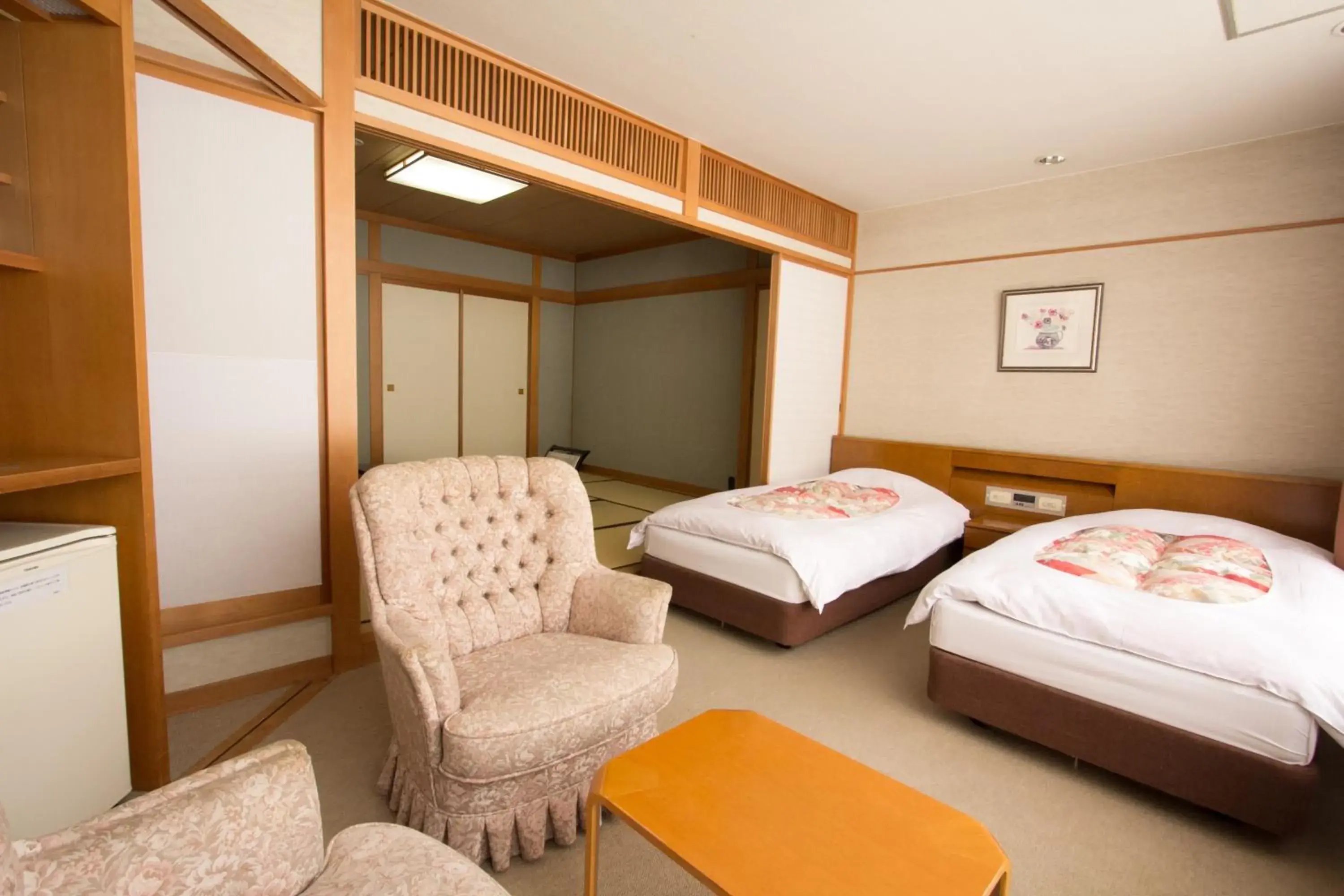 Photo of the whole room, Bed in Yuzawa Grand Hotel