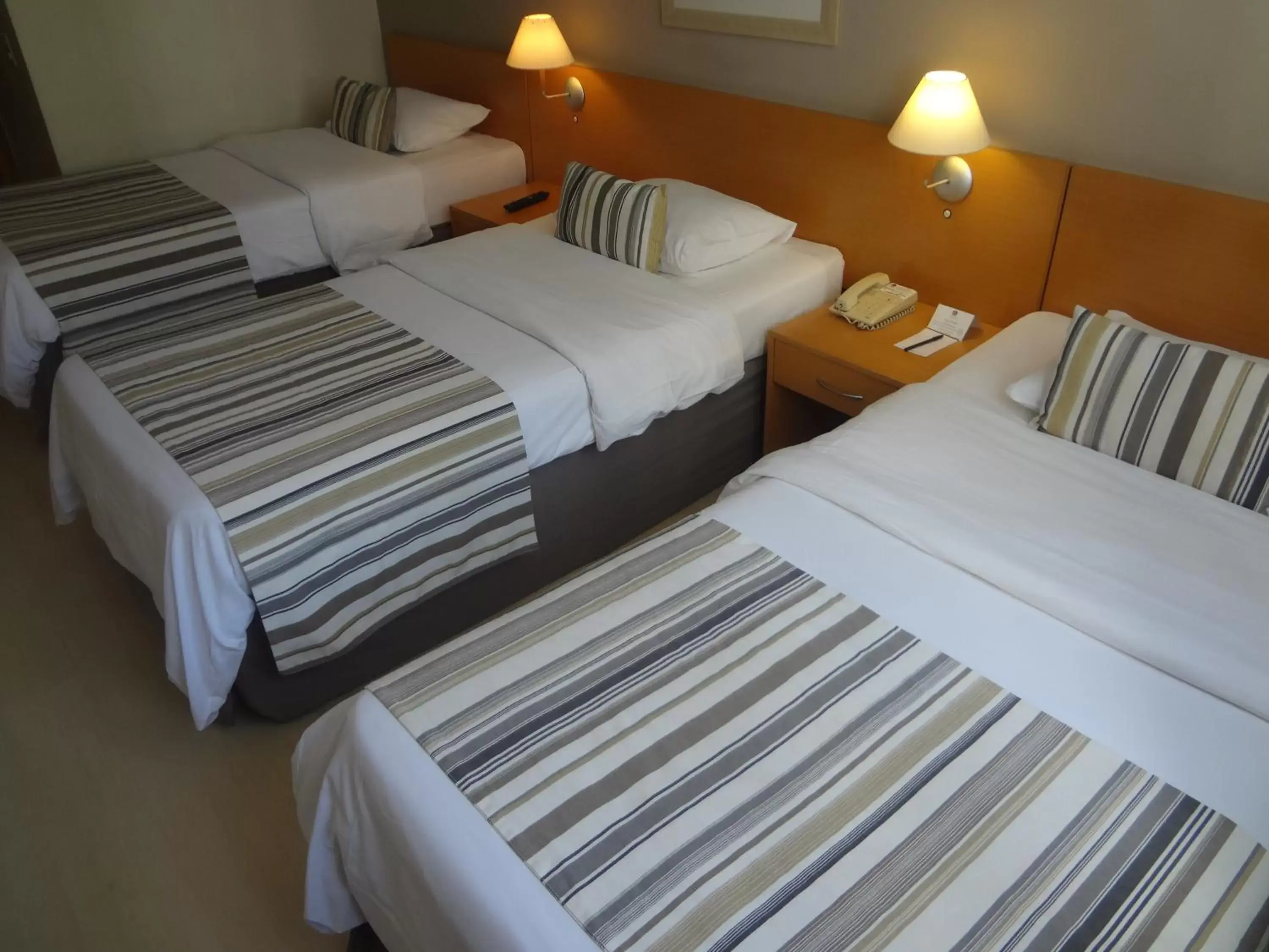 Photo of the whole room, Bed in Augusto's Rio Copa Hotel