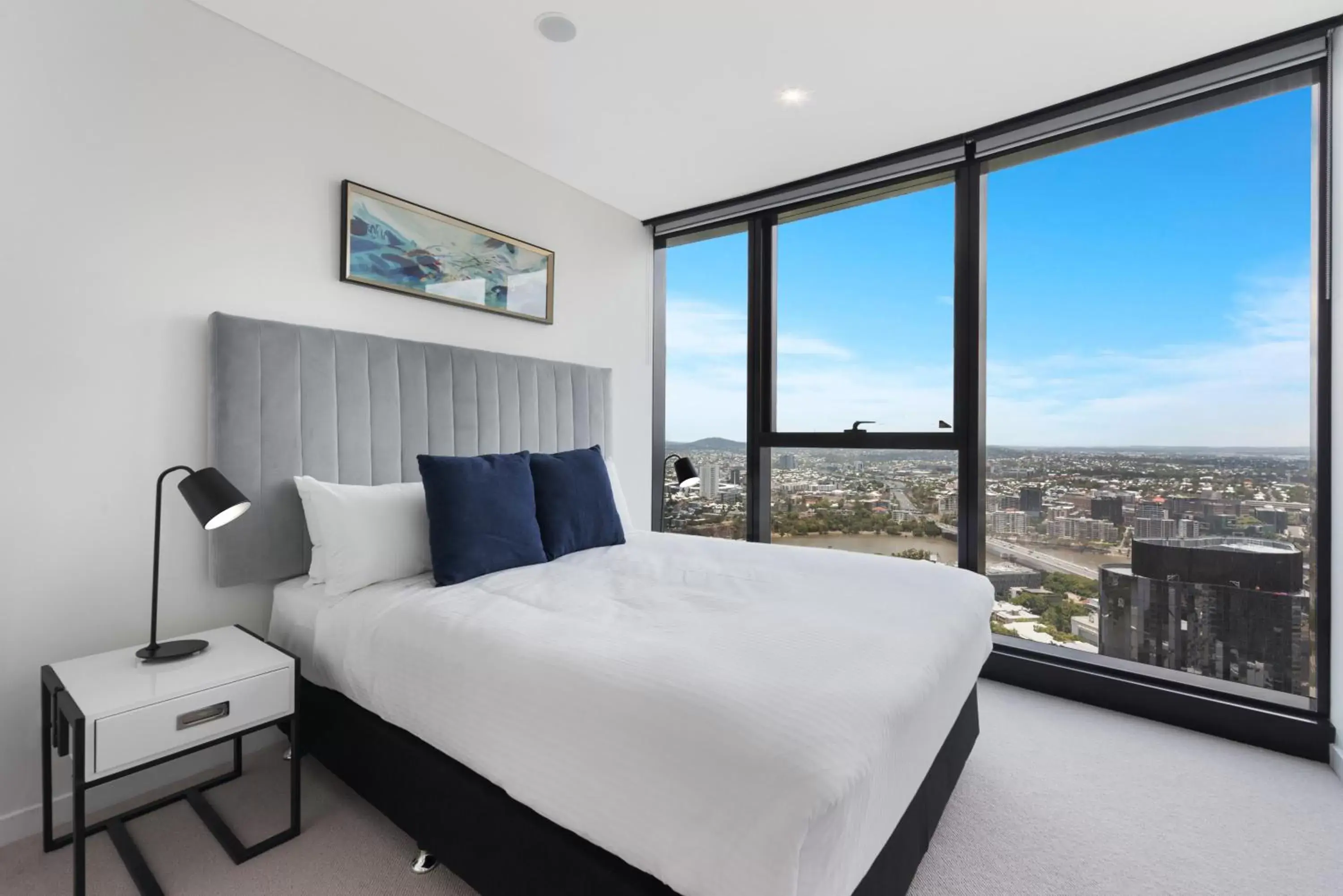 Bedroom in Brisbane Skytower by CLLIX