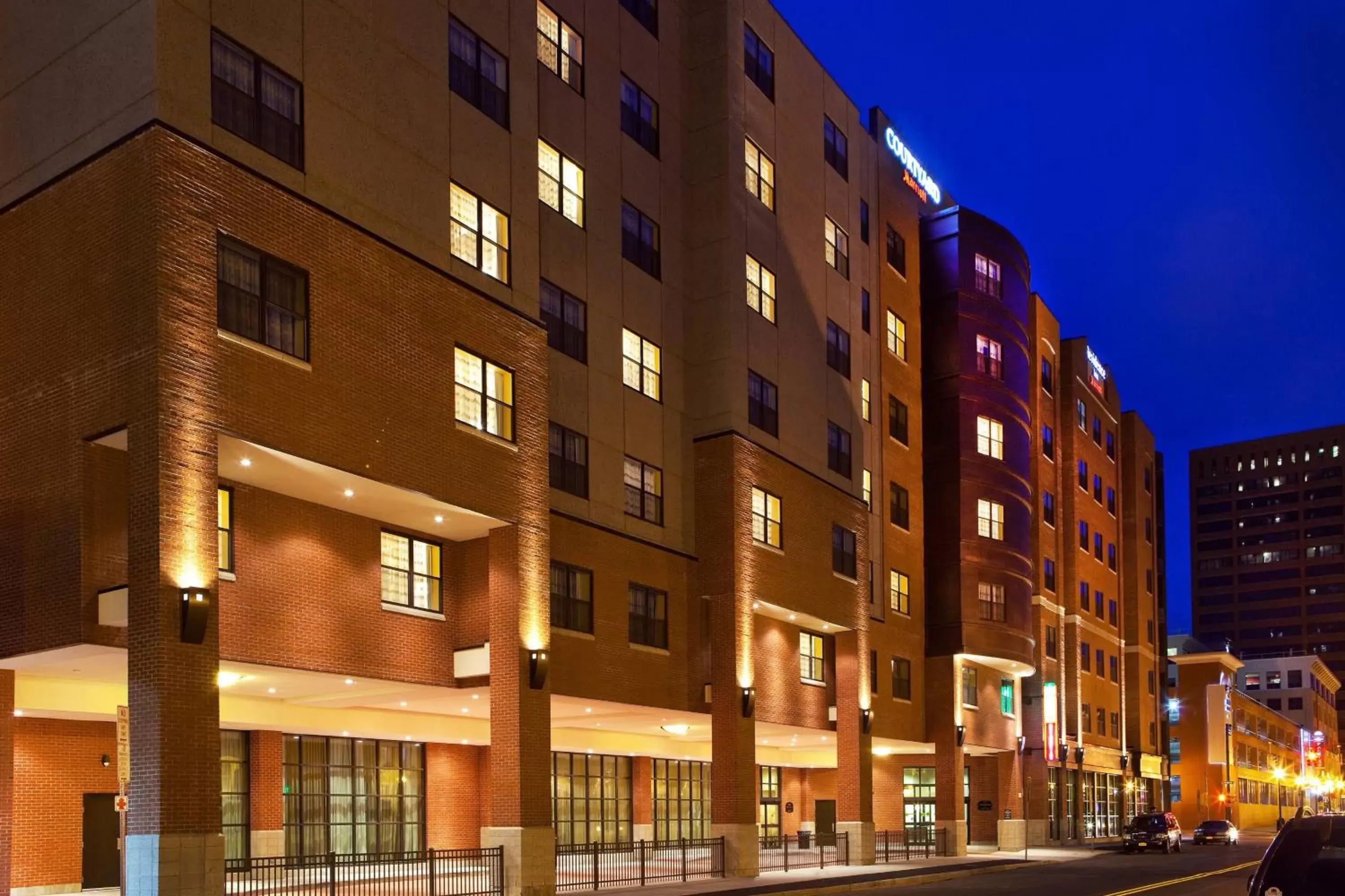 Property Building in Courtyard by Marriott Syracuse Downtown at Armory Square