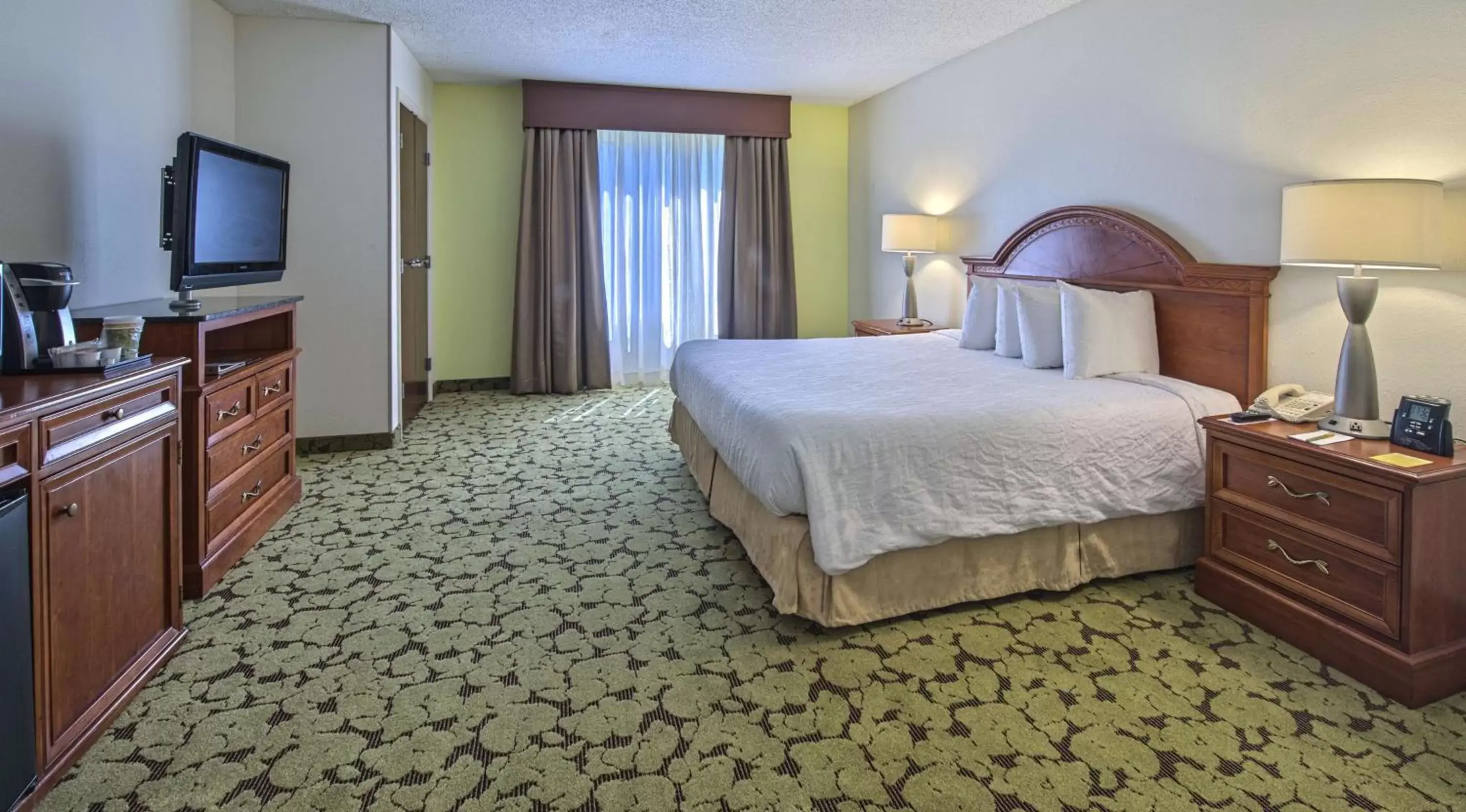 Bedroom, Bed in Hilton Garden Inn Auburn/Opelika