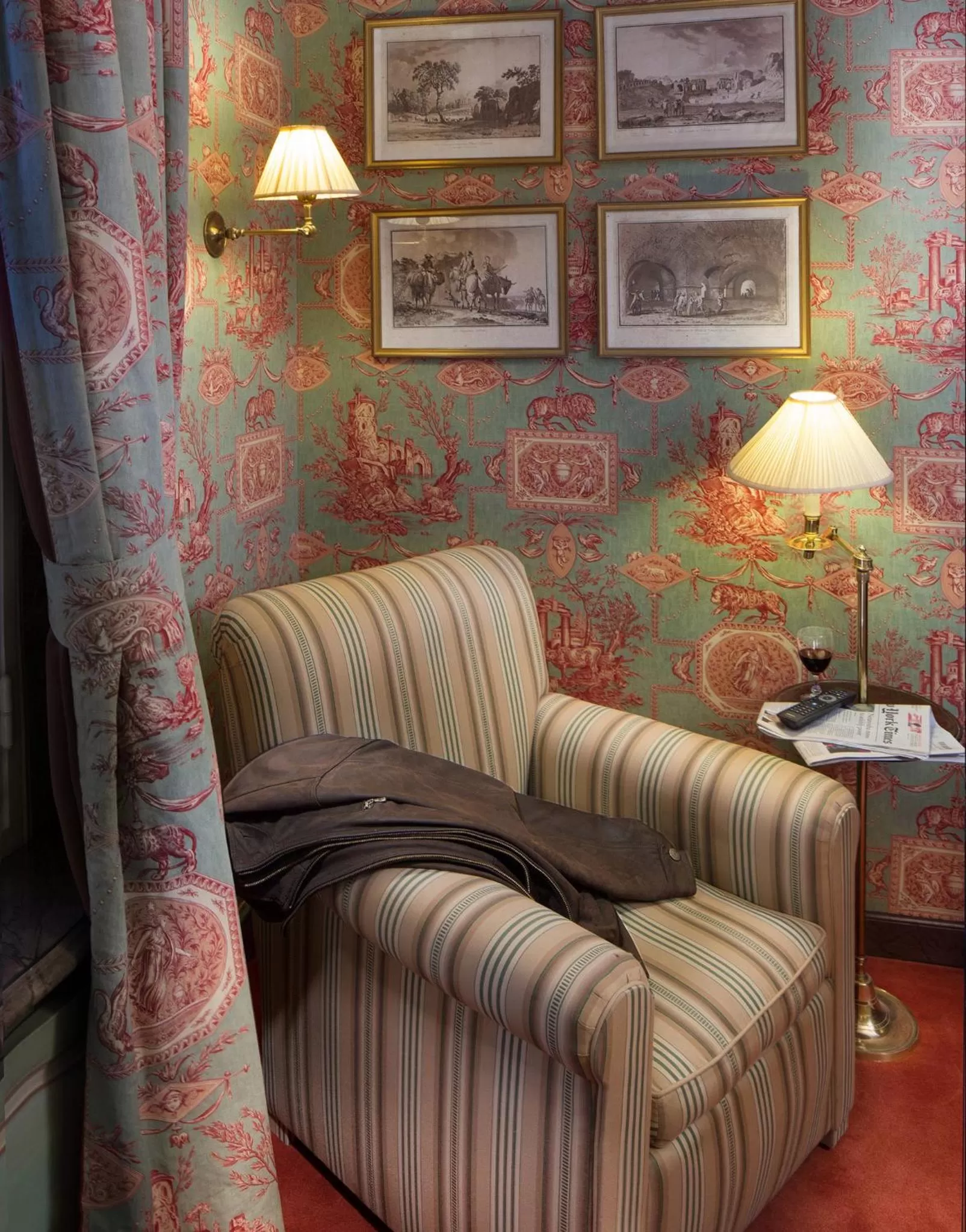 Seating area in Hôtel Duc De St-Simon