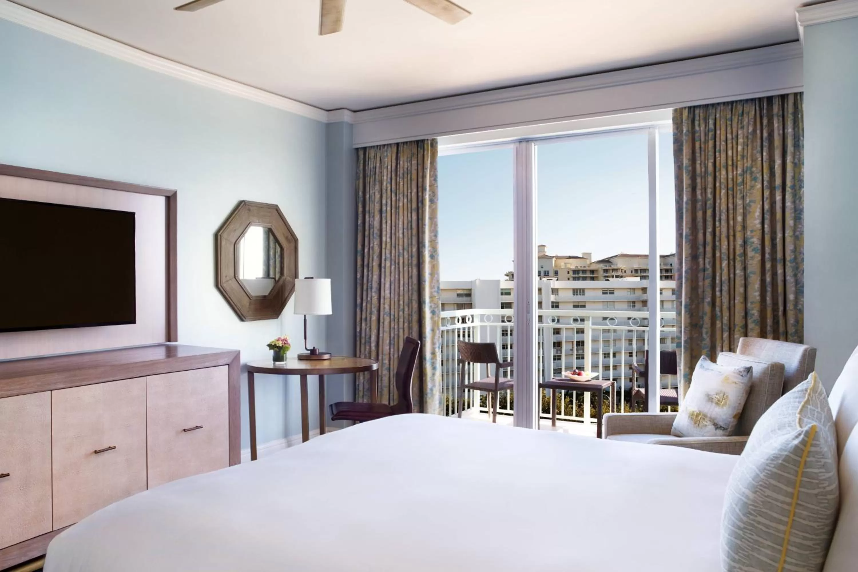 Photo of the whole room, Bed in The Ritz-Carlton Key Biscayne, Miami