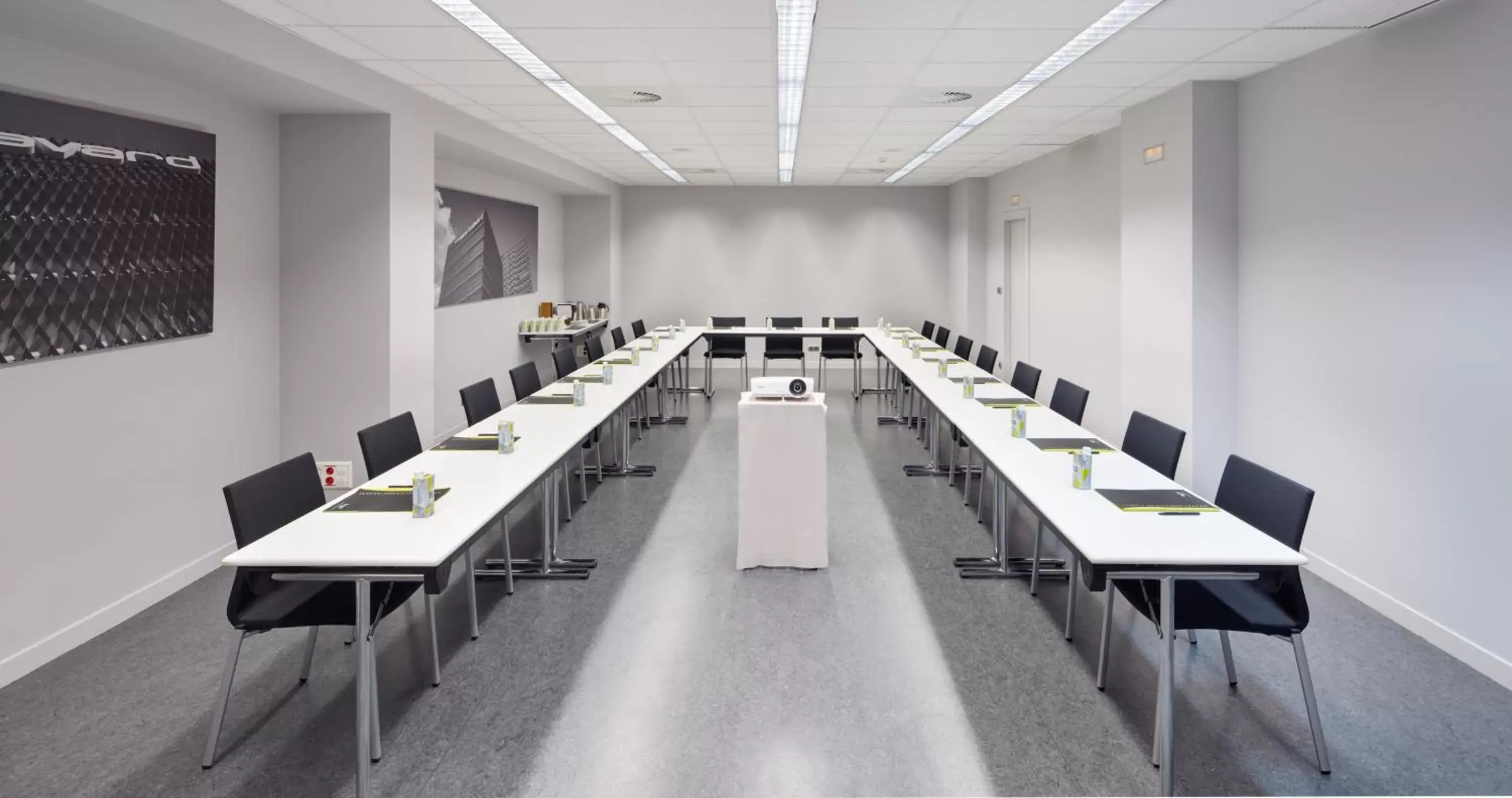 Meeting/conference room in Sercotel Boulevard Vitoria-Gasteiz