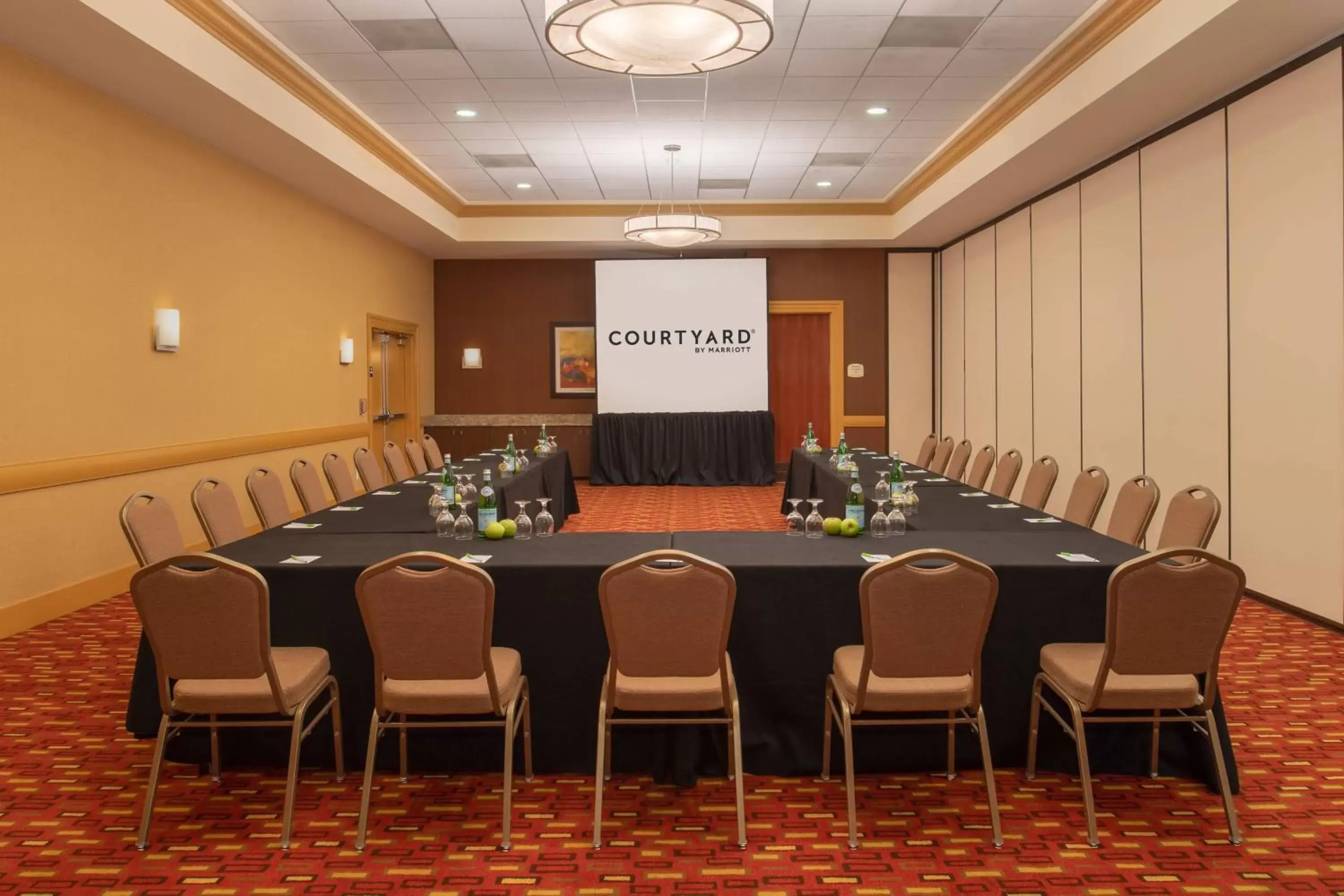 Meeting/conference room in Courtyard by Marriott Sacramento Cal Expo