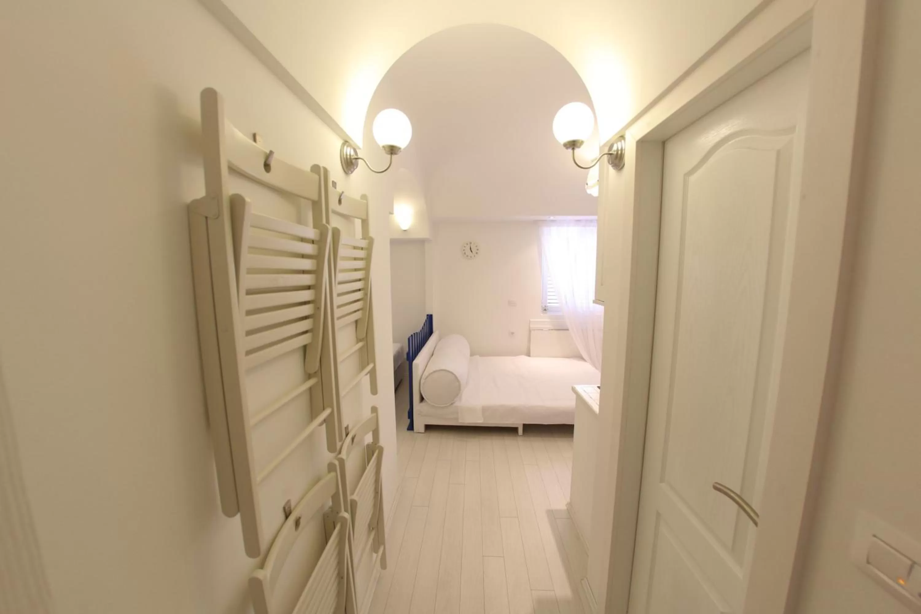 Living room, Bed in Central Apartments Integrated Hotel